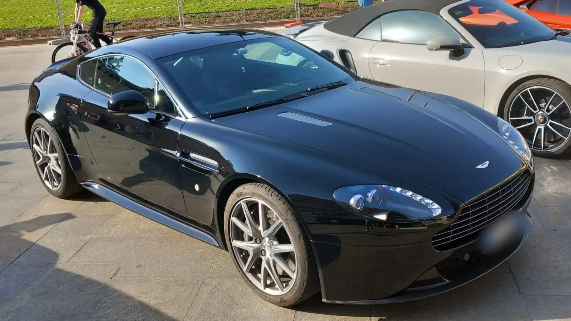 Aston Martin Vantage, un vero e proprio bolide