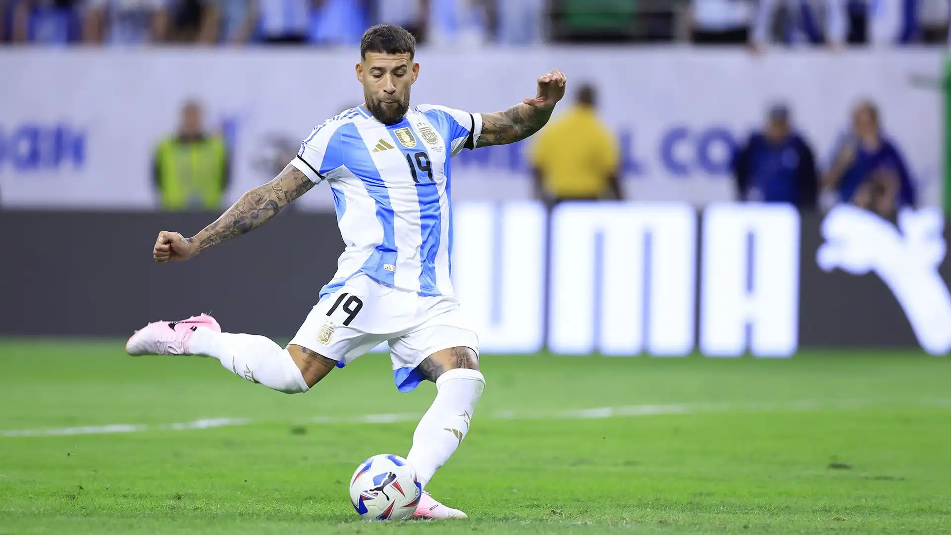 Nicolas Otamendi ha segnato il rigore della vittoria dell'Argentina contro l'Ecuador