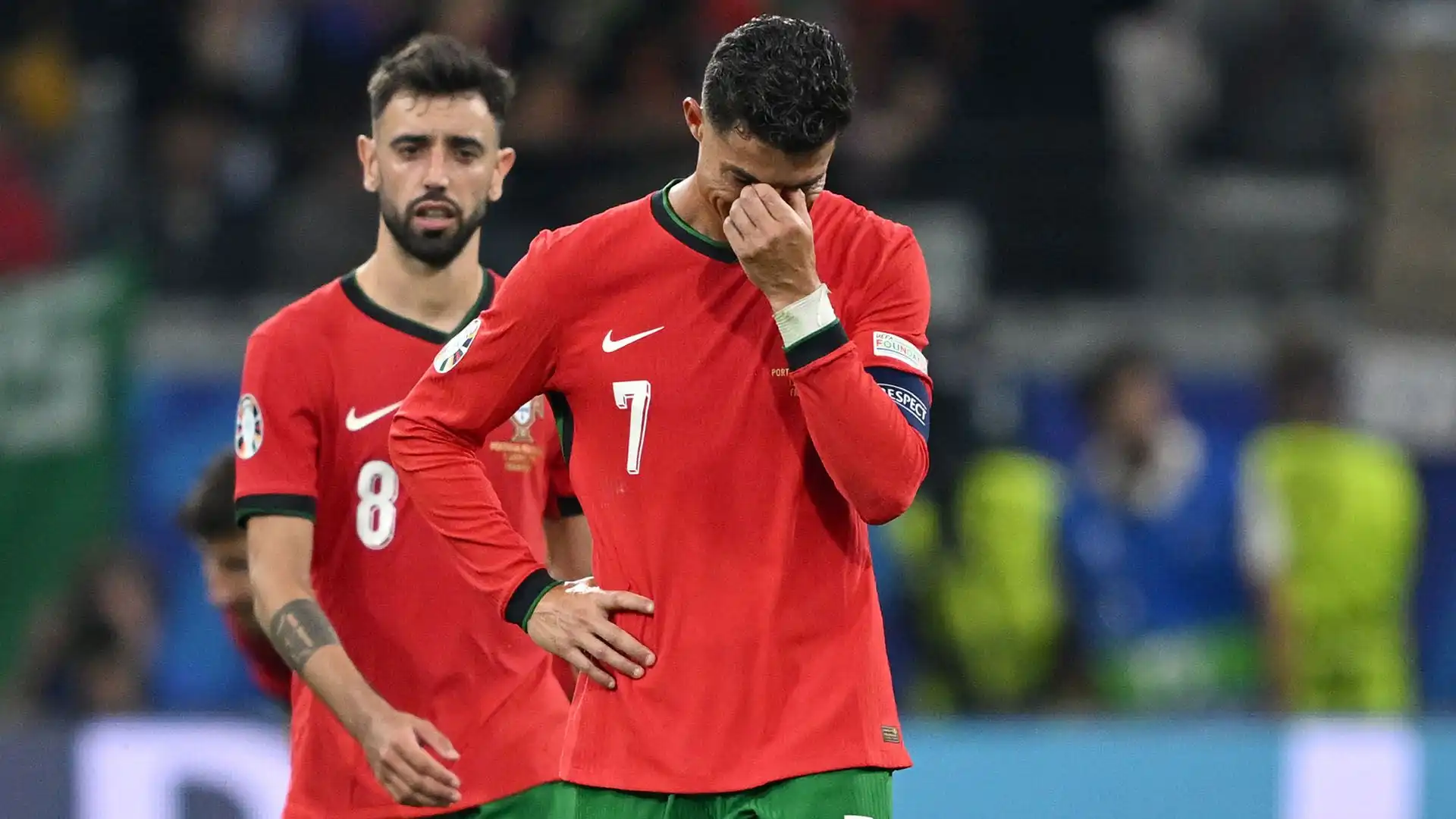 Il capitano del Portogallo è scoppiato in lacrime