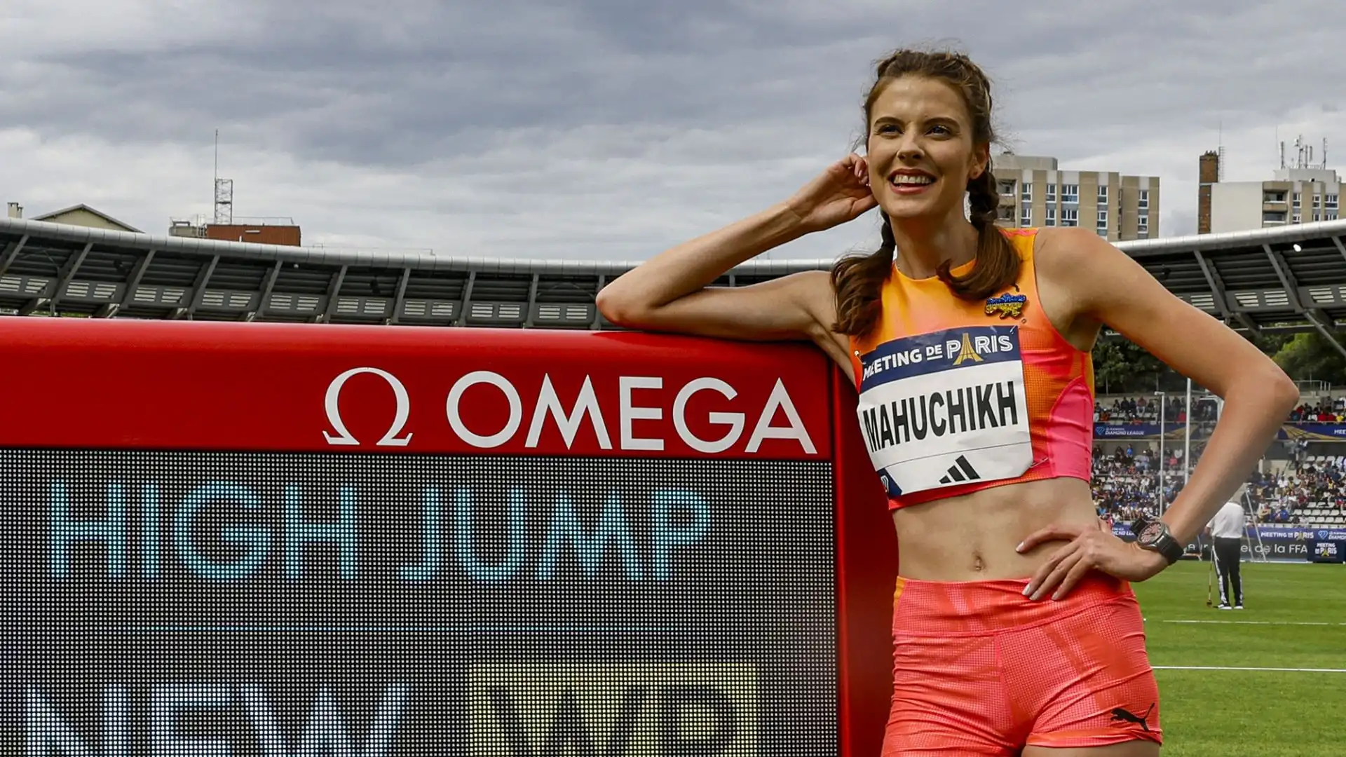 Yaroslava ha fissato il nuovo record a 2,10 metri durante la tappa di Diamond League di Parigi