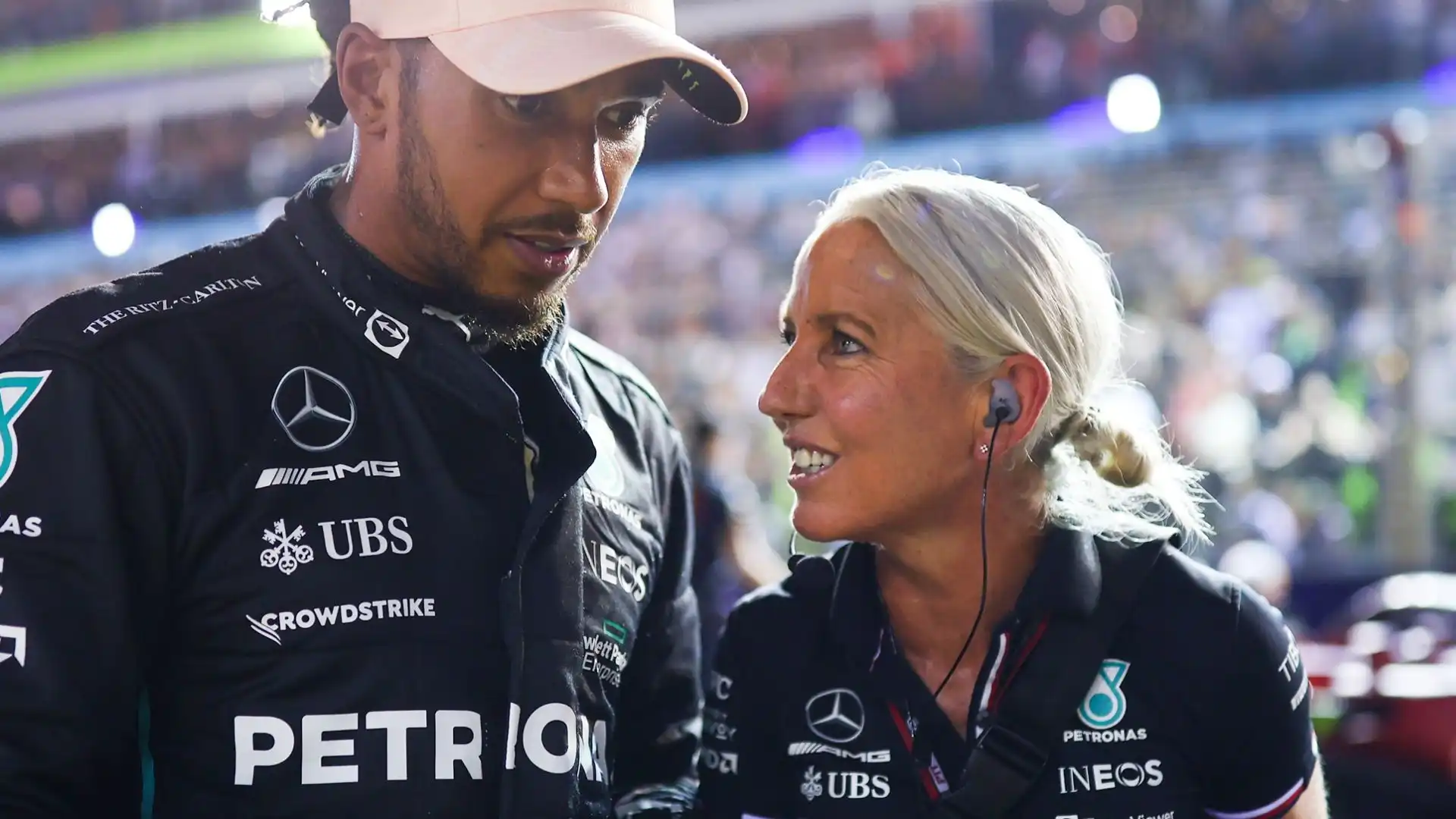 L'ex fisioterapista del pilota della Mercedes ha lodato Lewis per essere tornato al successo dopo tre anni