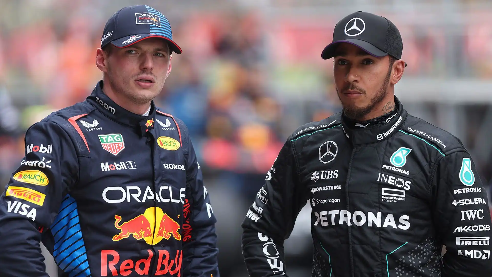 Lewis Hamilton manda un sorprendente messaggio a Max Verstappen