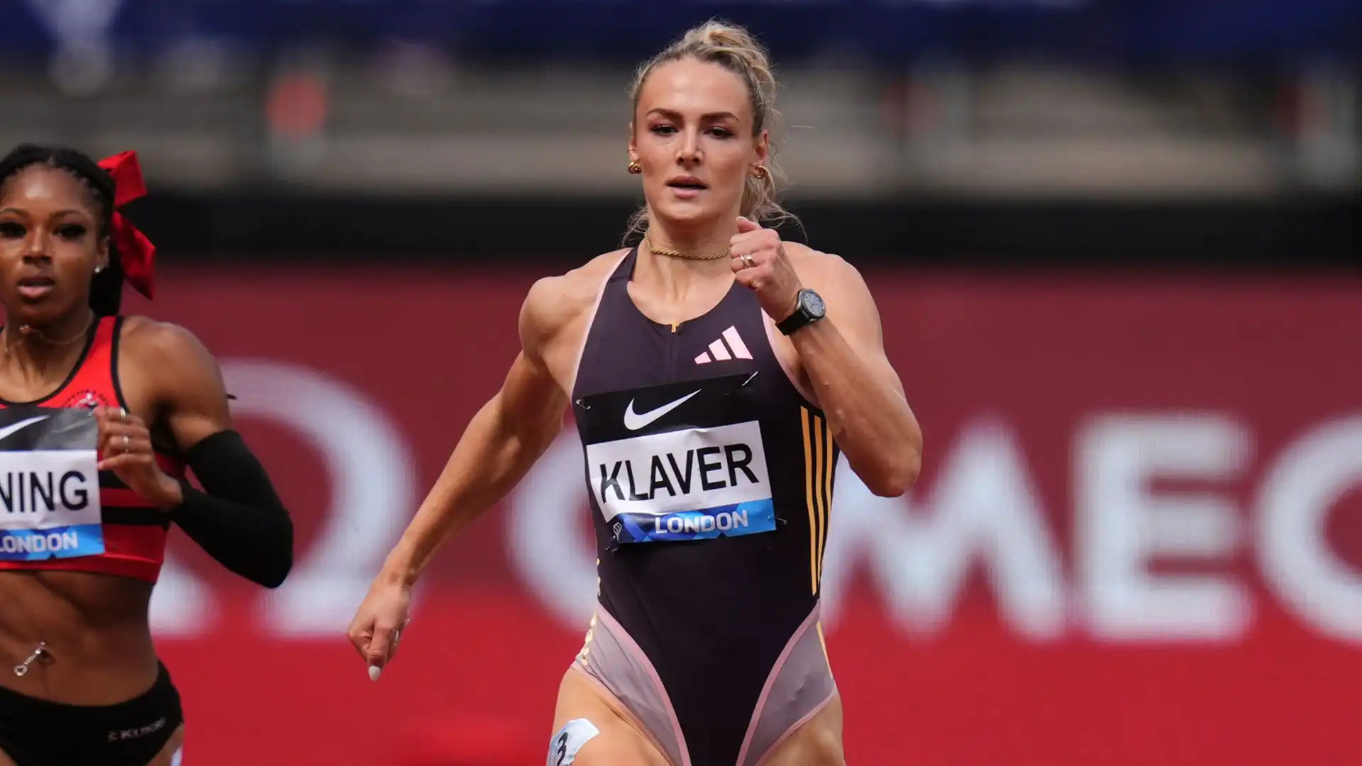 Lieke Klaver irradia grazie e velocità in pista, ed è una delle atlete di spicco in Olanda