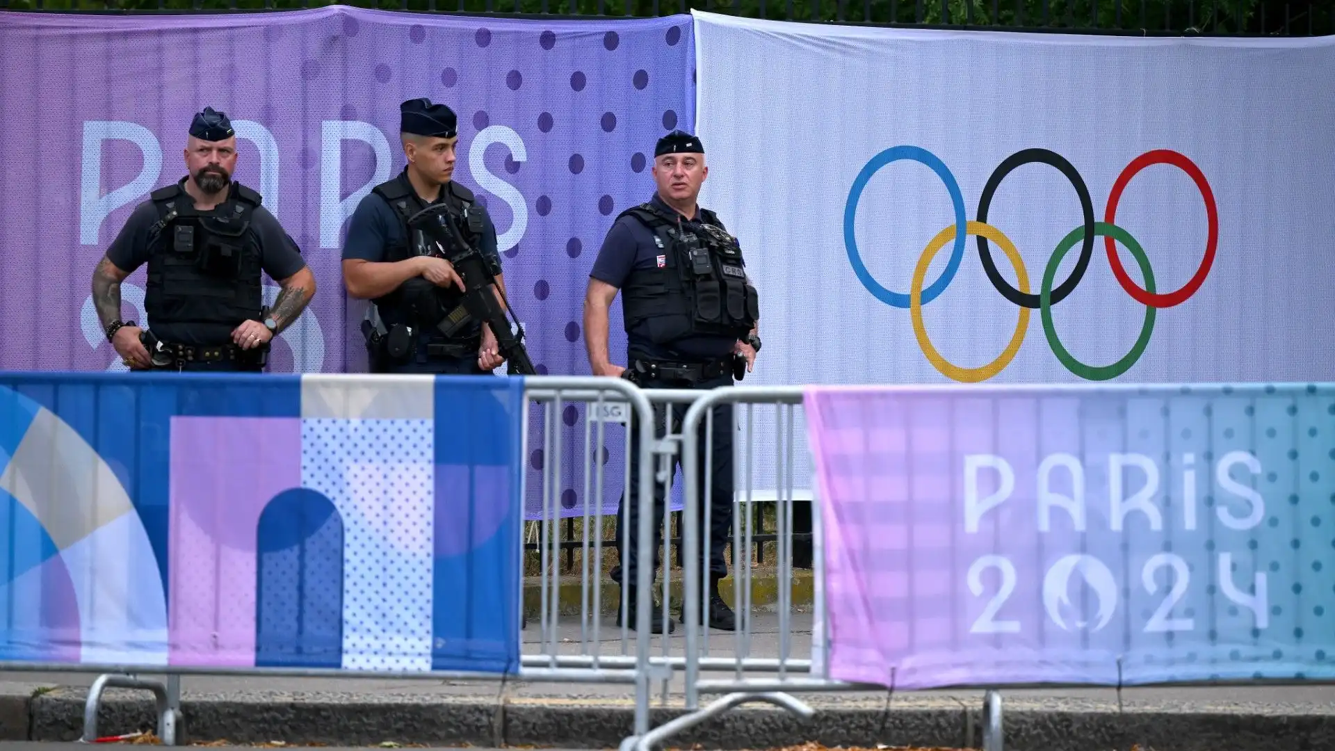 Sicurezza al massimo per le Olimpiadi, le foto di esercito e polizia in azione