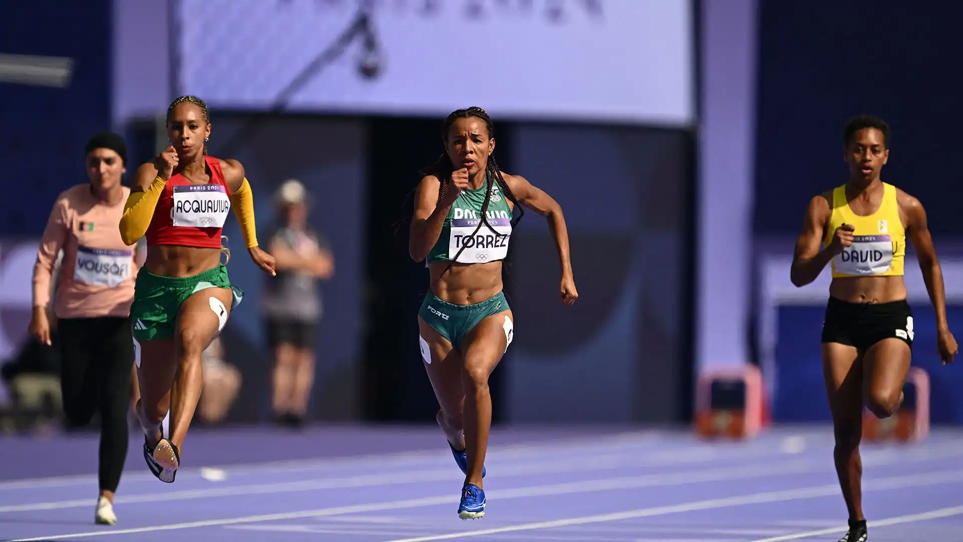 L'atleta ha partecipato ai round preliminari della gara femminile dei 100 metri