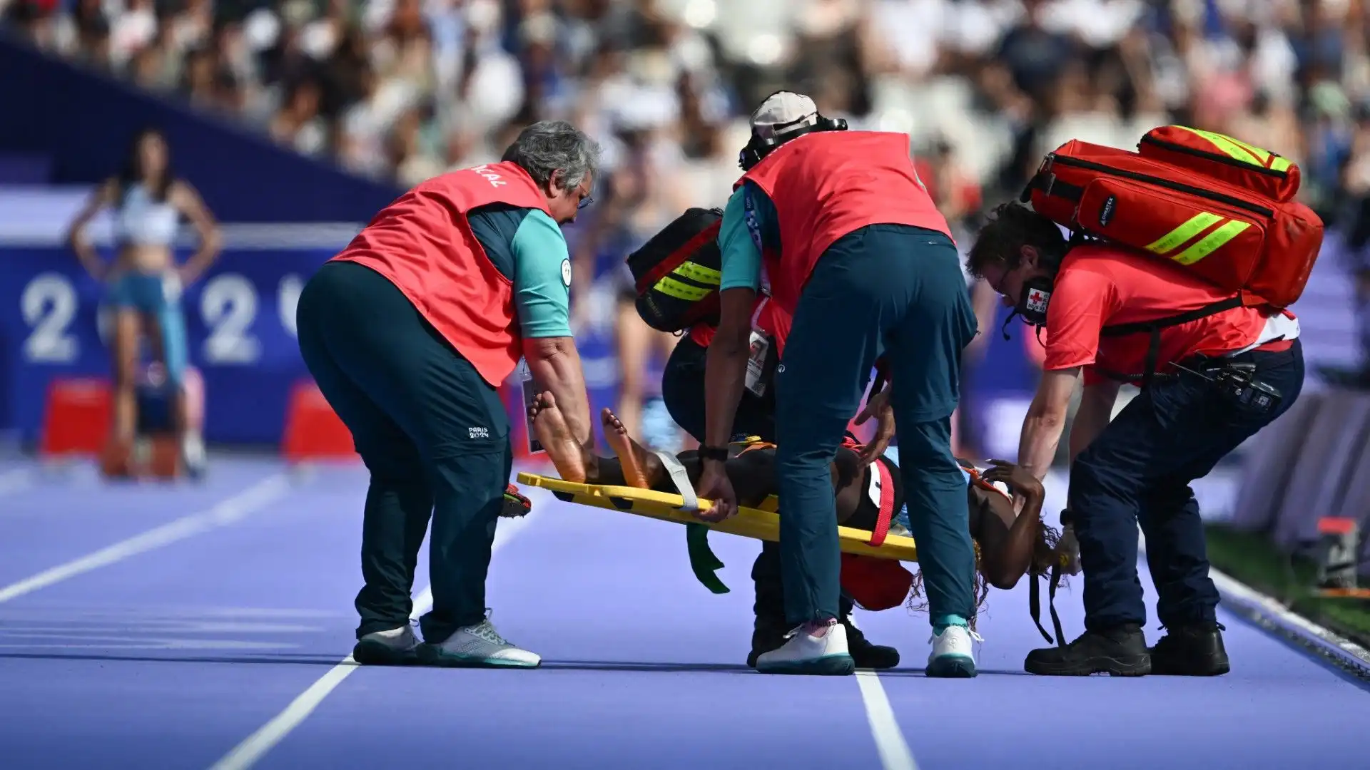 Successivamente è arrivato lo staff medico