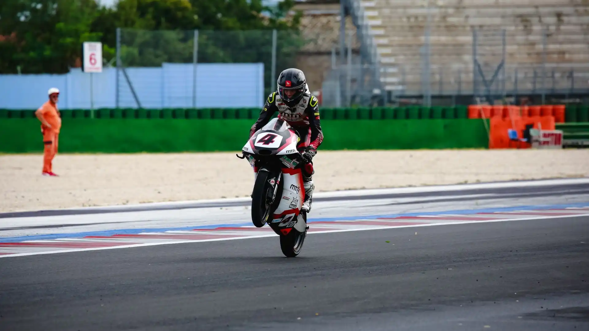 Marcos Ruda del 2WheelsPolito GP Project Racing Team ha dominato la gara della domenica del Round Bardahl