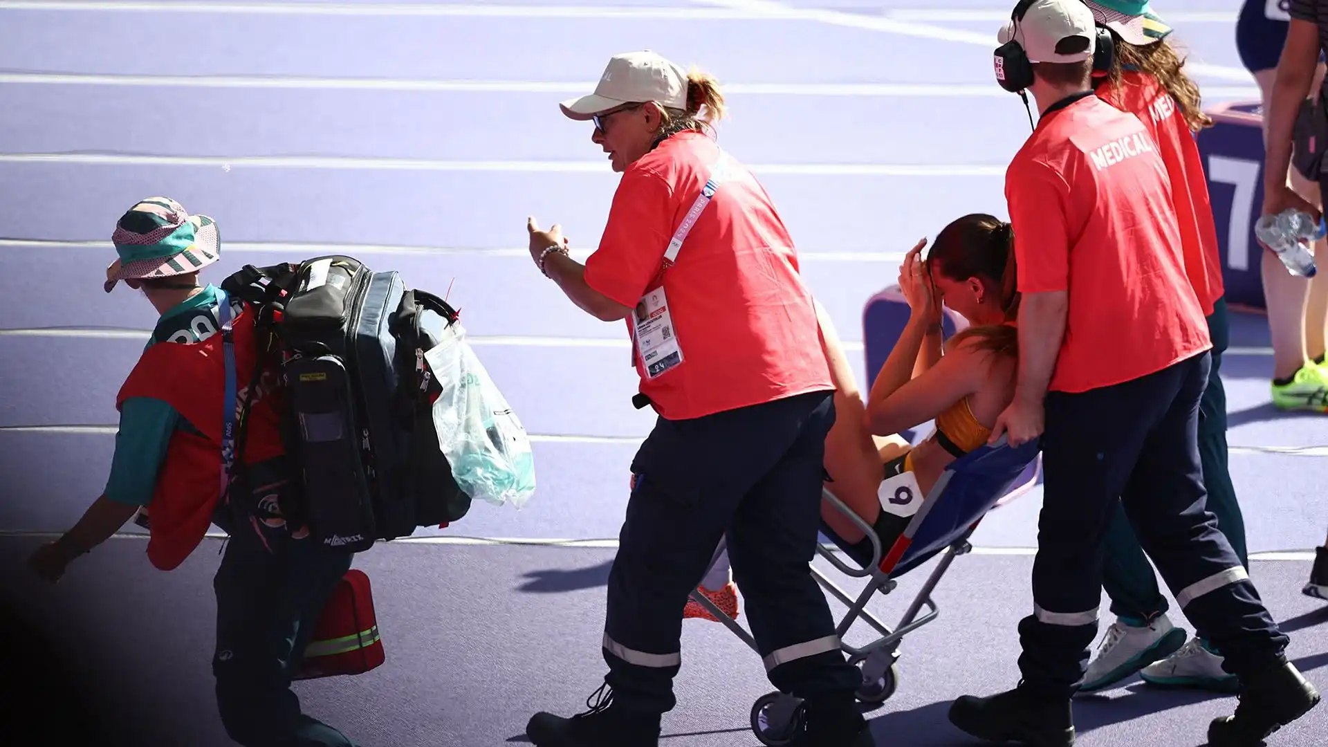 Tantissimi i messaggi social di sostegno all'atleta tedesca