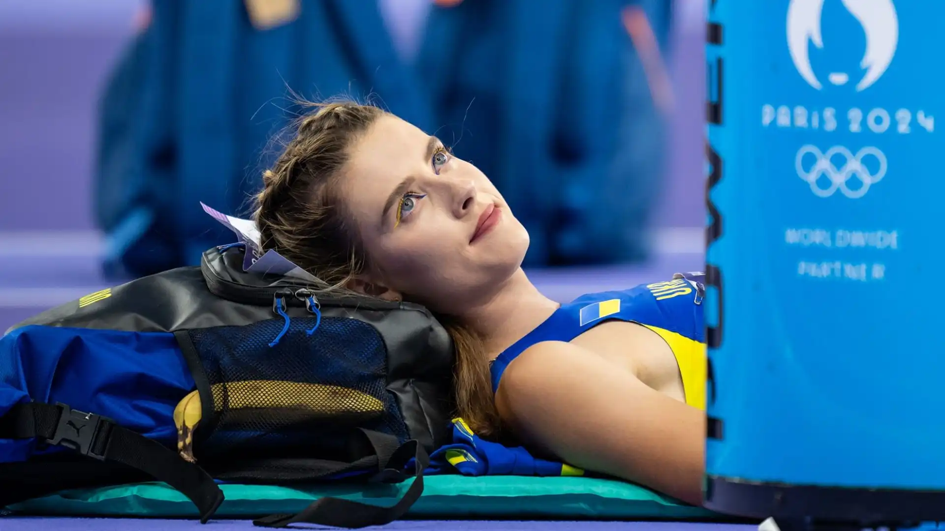 I tifosi sono rimasti colpiti da quello che fa tra un salto e l'altro la campionessa ucraina