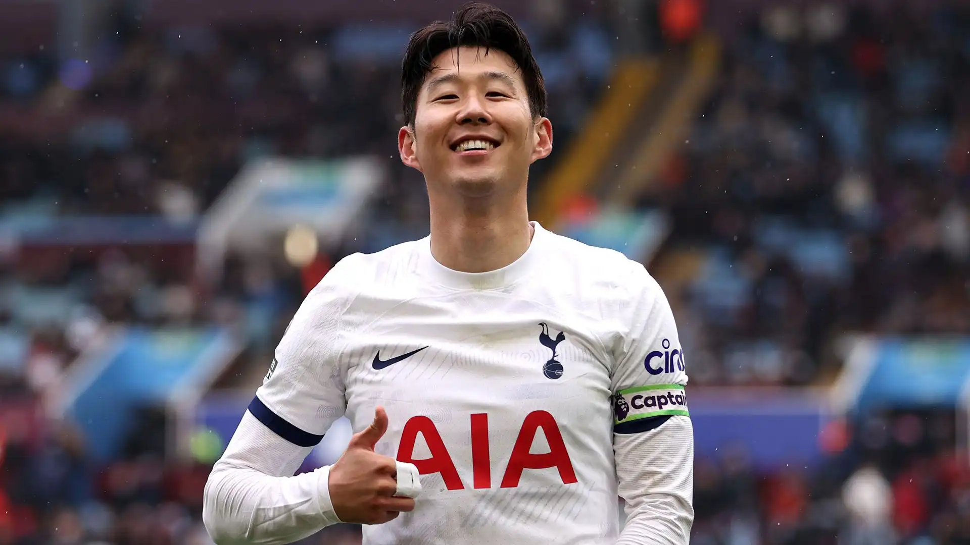 4. Son Heung-Min (calcio): l'attaccante sudcoreano, leggenda del Tottenham, è uno dei più grandi calciatori asiatici di sempre