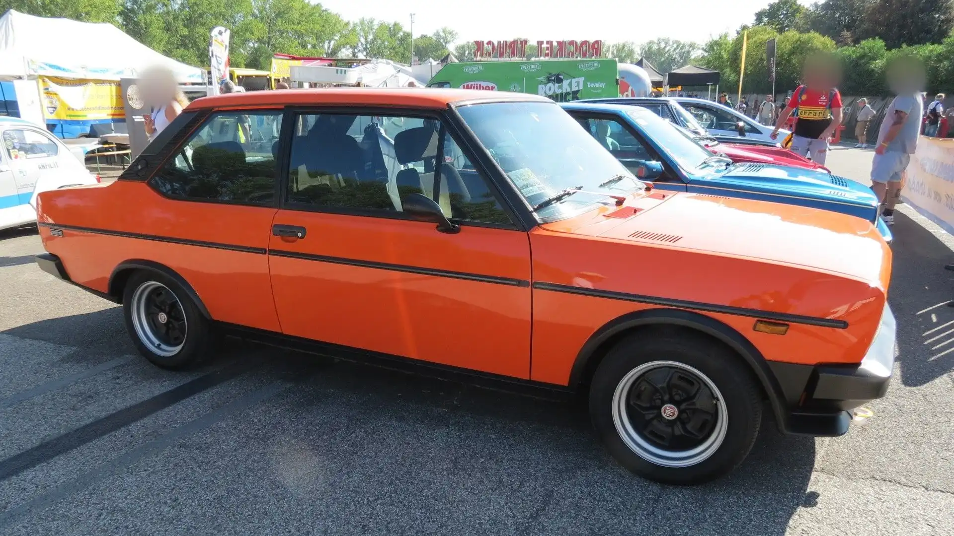 La Fiat 131 nasce in un contesto storico piuttosto particolare