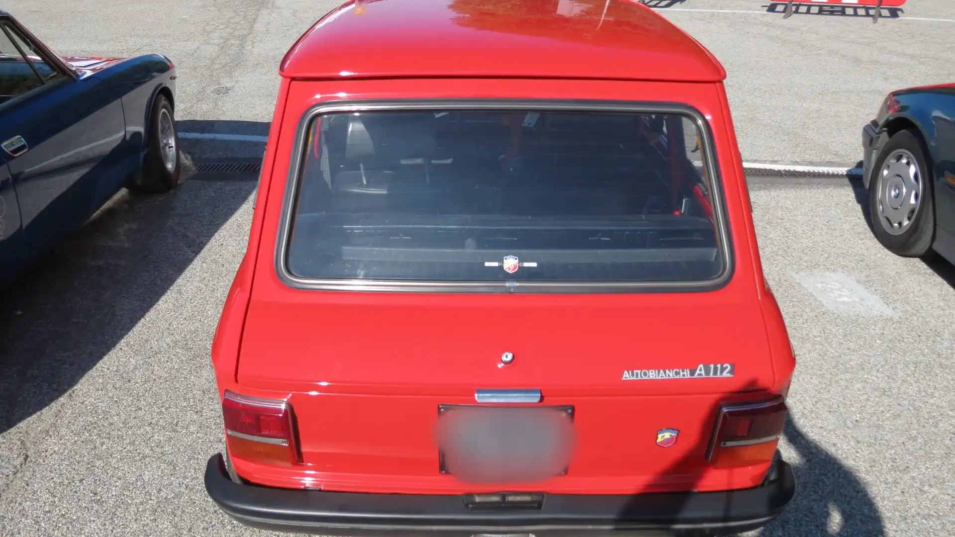 La prima serie dell'A112 Abarth venne presentata al Salone di Torino nel 1971