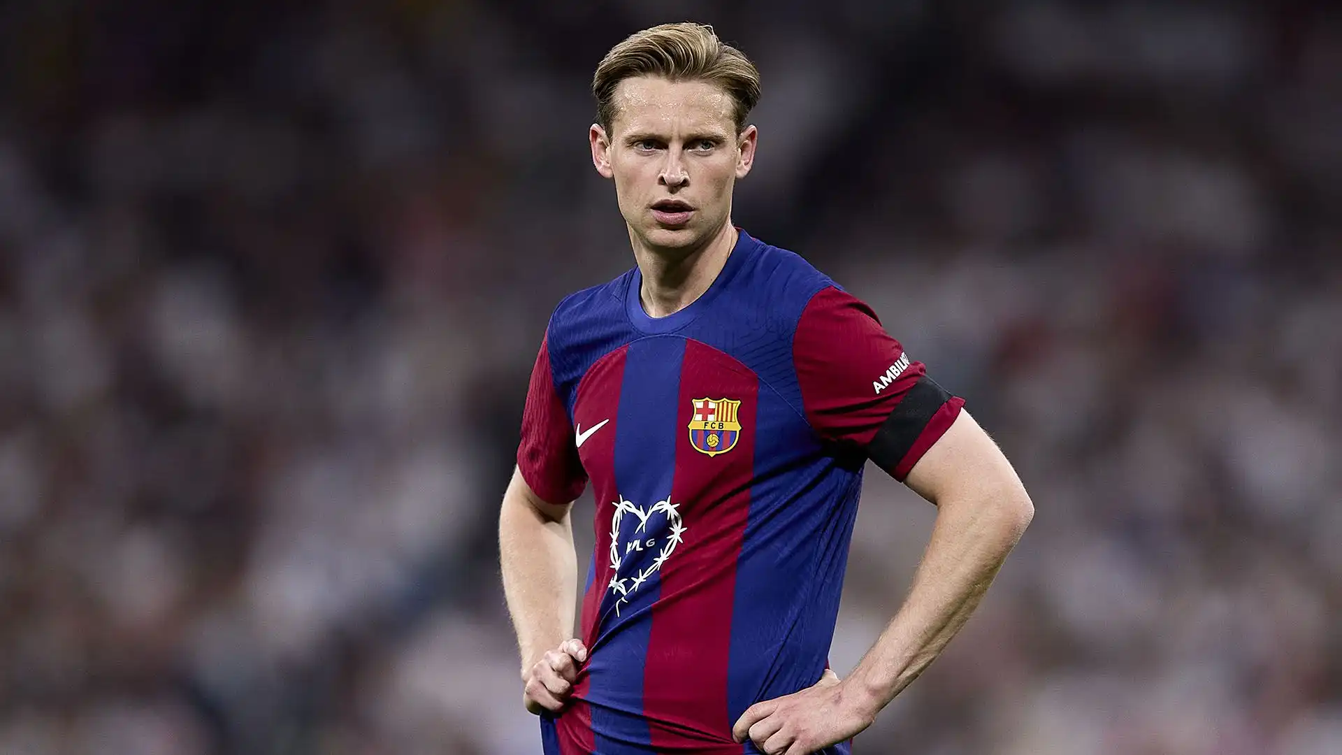 Barcellona in grande difficoltà: enorme problema con Frenkie De Jong. Foto