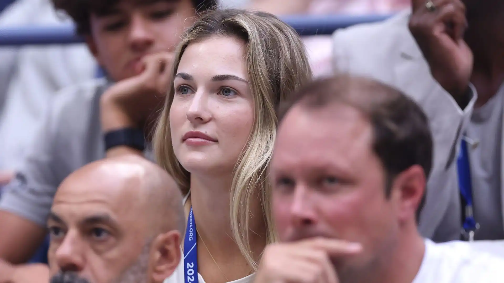 La tennista russa ha seguito dalla tribuna la semifinale degli US Open tra l'altoatesino e Jack Draper