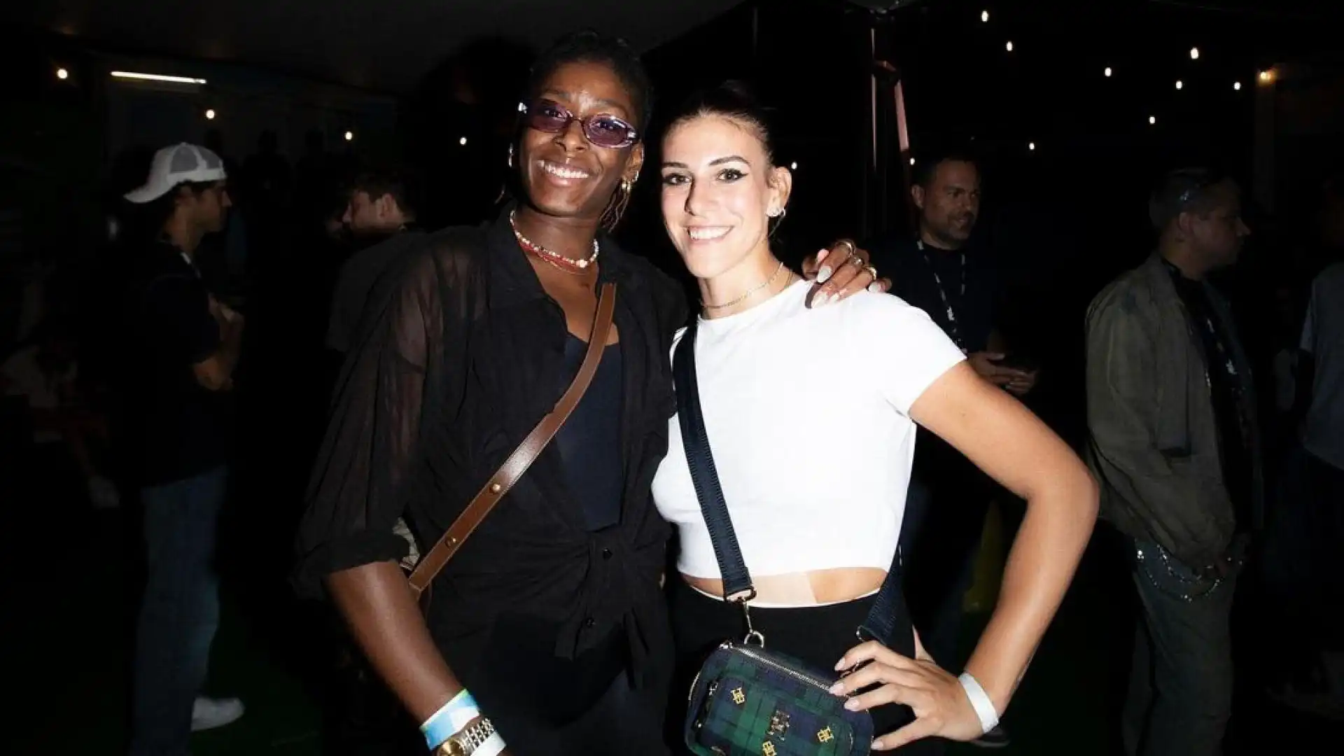 Tra i tantissimi fans anche due campionesse olimpiche, come Alessia Orro e Myriam Sylla.