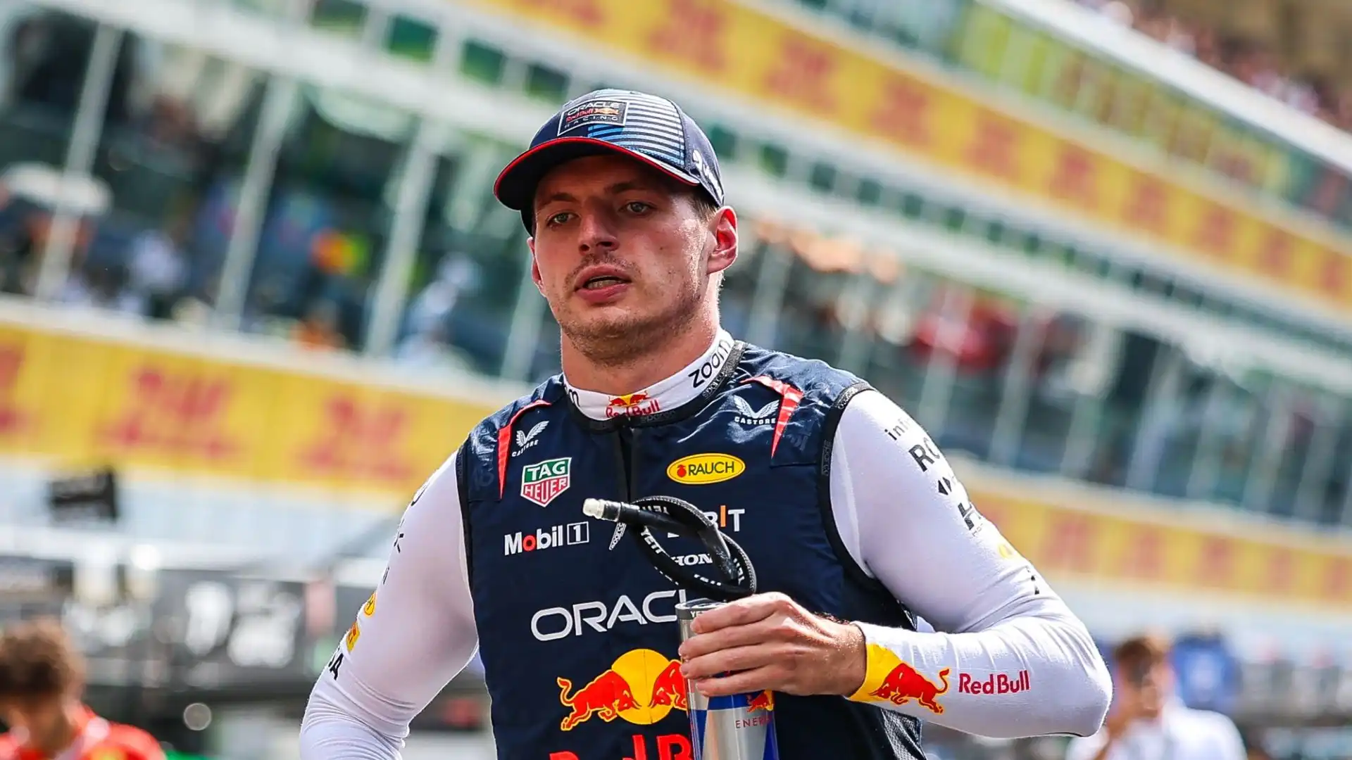 Riguardo ad un possibile arrivo di Verstappen, Wolff si è espresso così: "Se ci saranno trattative con Max, i nostri piloti saranno i primi a saperlo"