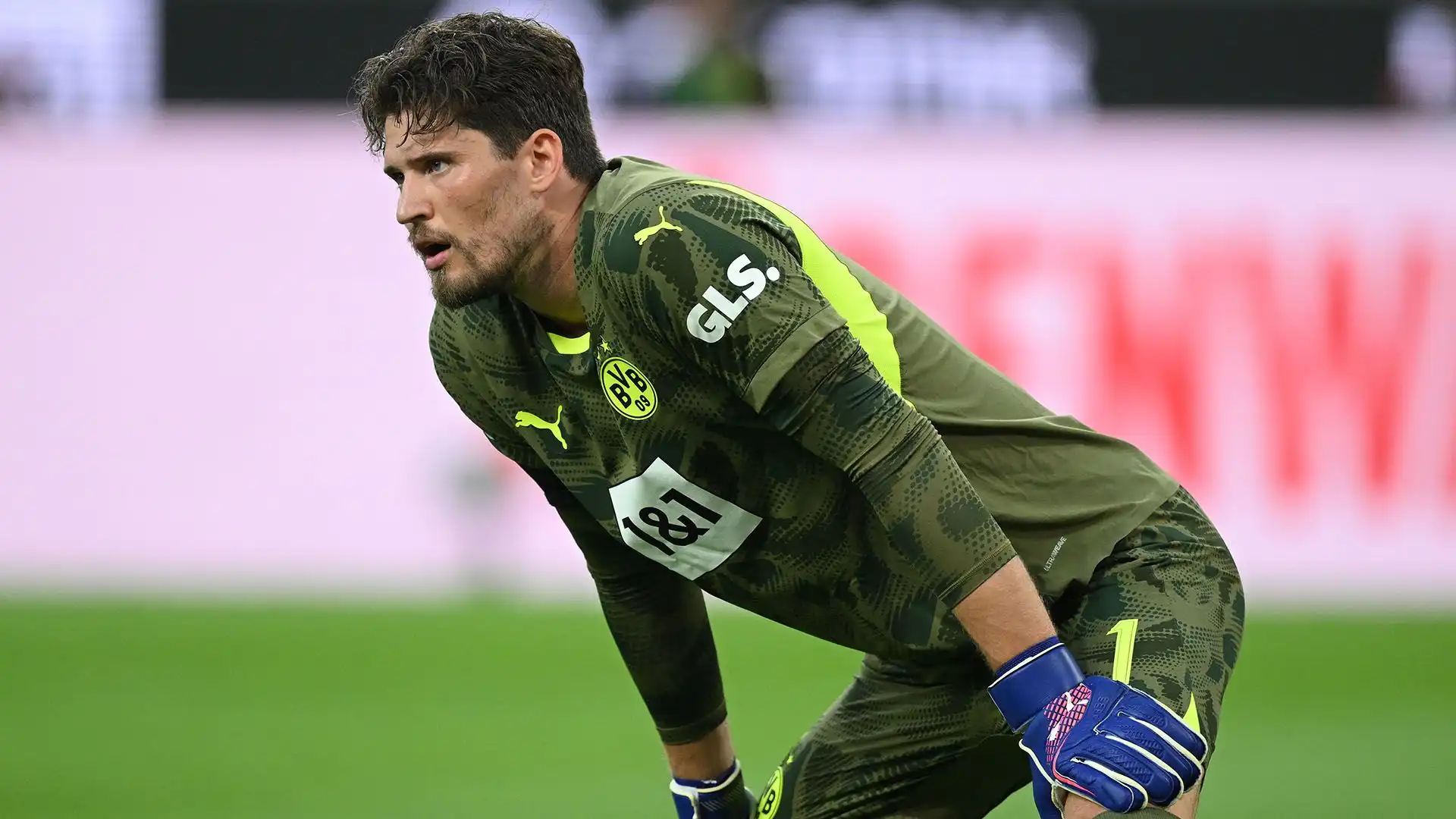 Gregor Kobel (portiere): 9 milioni di euro lordi di stipendio annuo