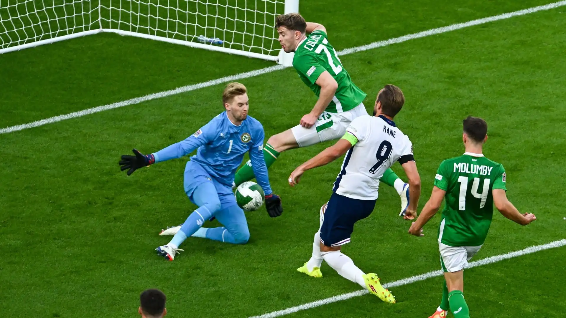 In campo l'Inghilterra ha sconfitto per 2-0 l'Irlanda