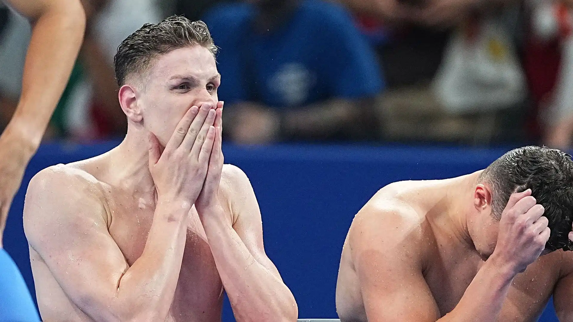 Vince l'oro alle Olimpiadi e poi finisce in ospedale: le foto