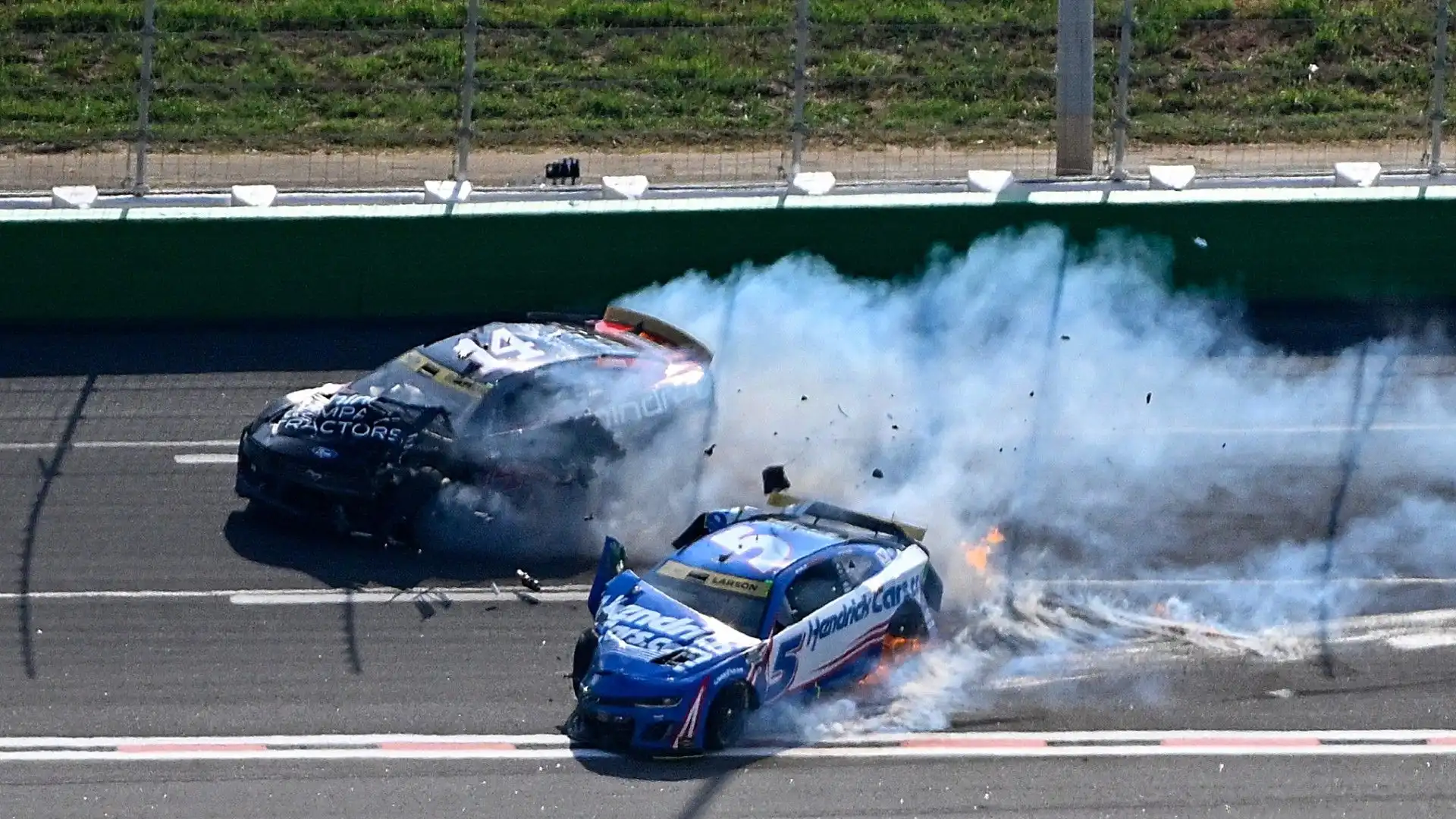 Per fortuna entrambi i piloti sono usciti illesi dall'incidente