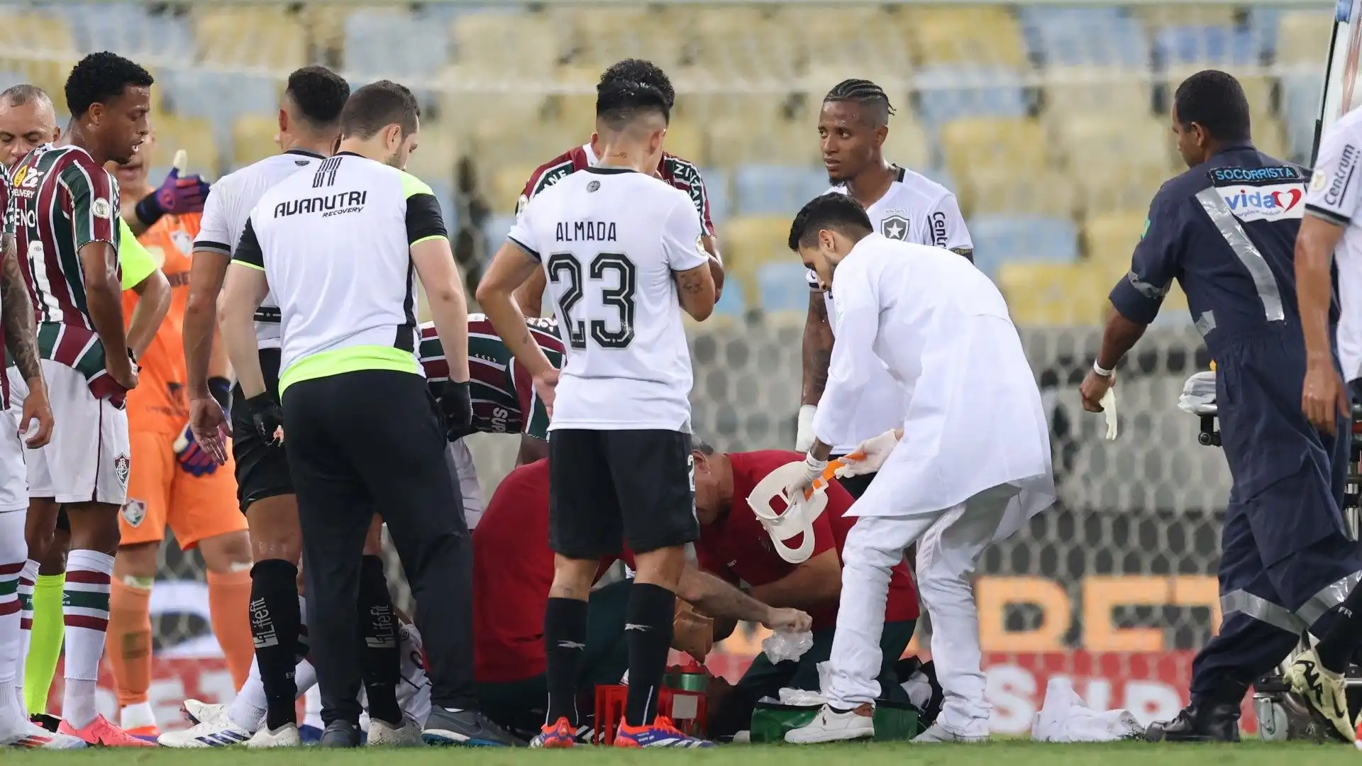 Il calciatore era vigile quando è arrivato in ospedale