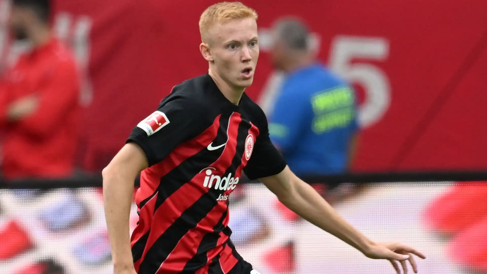 Nella scorsa stagione Larsson è stato tra i migliori giocatori dell'Eintracht Francoforte