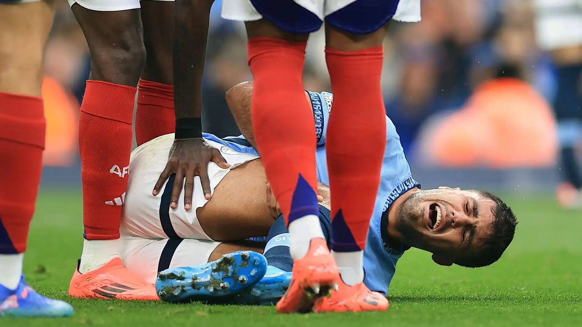 Infortunio gravissimo per Rodri, guai seri per Guardiola: le foto