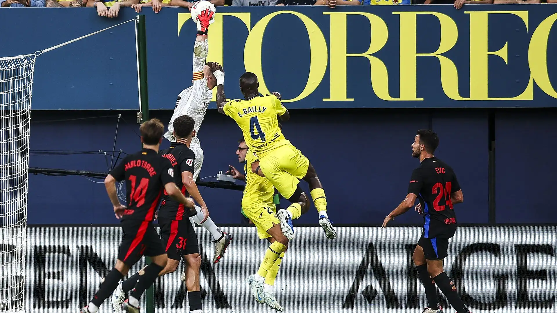 Dopo uno scontro aereo con Bailly è caduto male