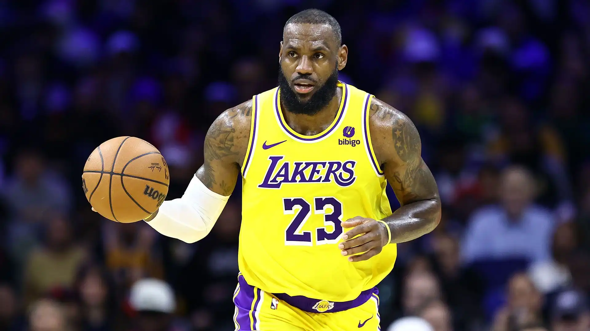 6. LeBron James: patrimonio netto 1,05 miliardi di dollari. La stella dei Lakers ha sfruttato al meglio i numerosi accordi di sponsorizzazione