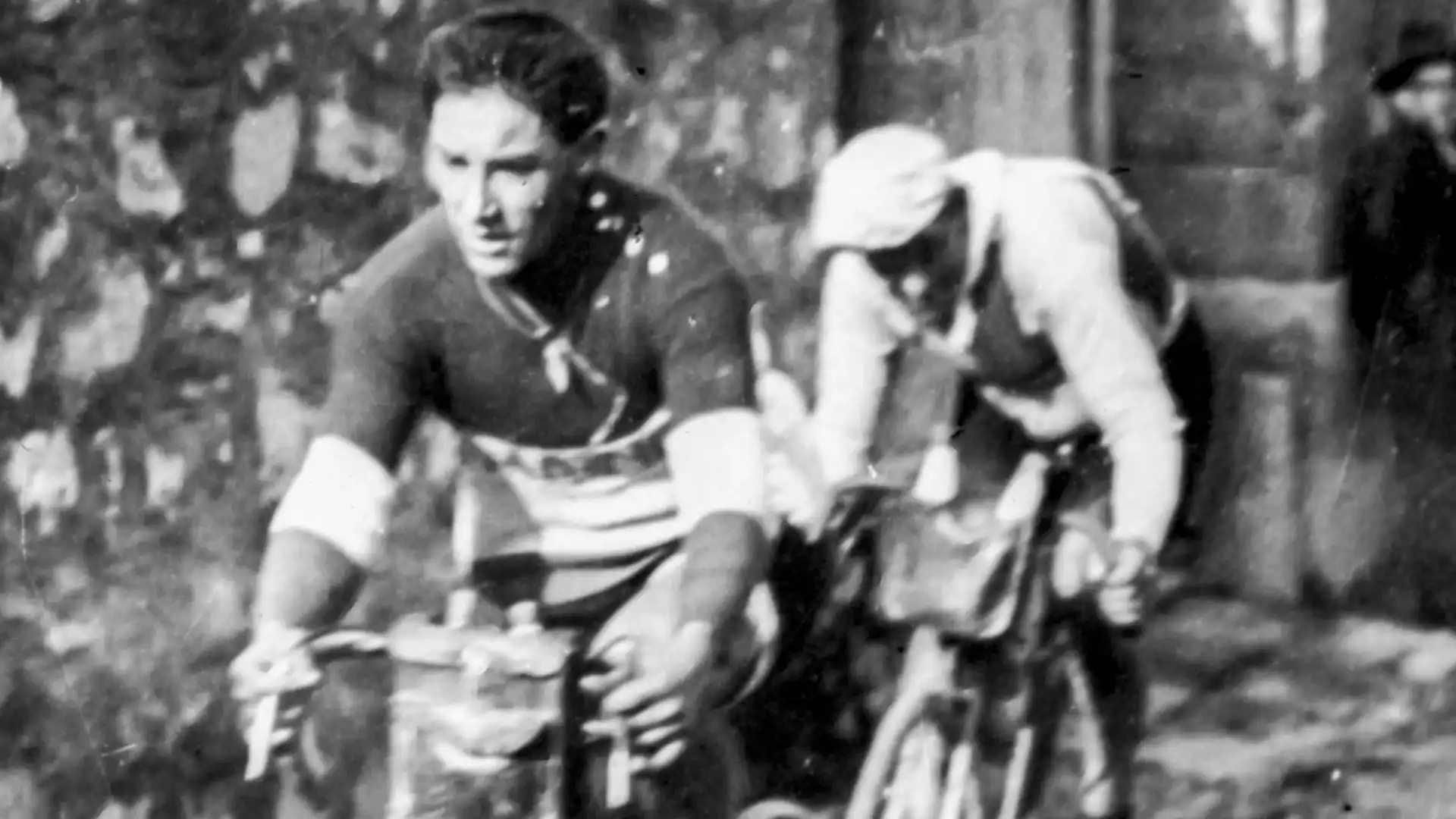 9) Costante Girardengo (2 Giri d'Italia, 9 classiche monumento)