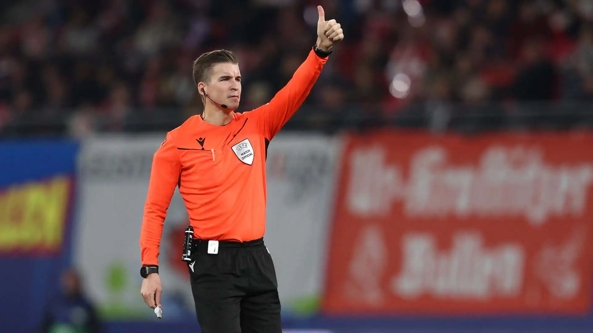 Una gara non facile per l'arbitro, il francese François Letexier