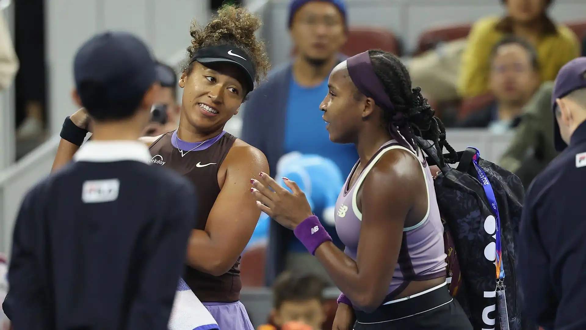 Le immagini dello splendido gesto di Coco Gauff per Naomi Osaka