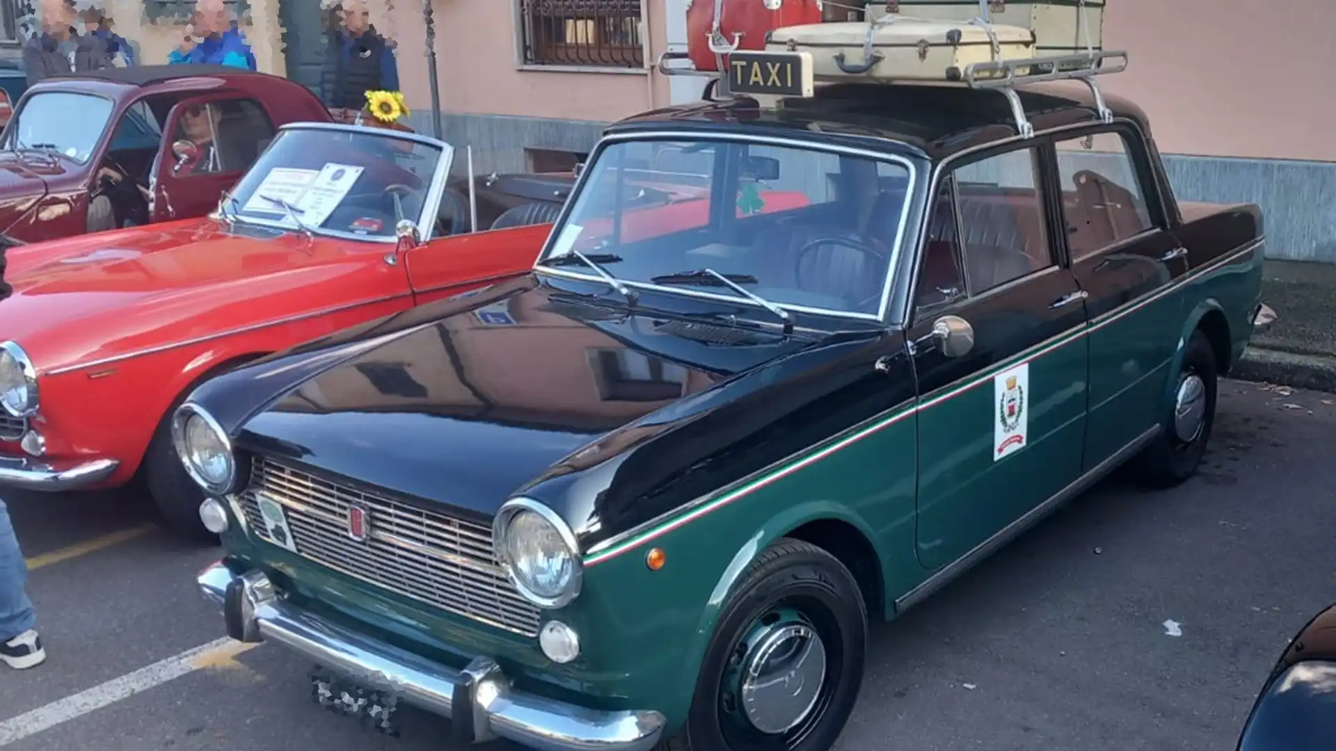 Fu sostituita dalla Fiat 128, introdotta sul mercato cinque mesi prima.