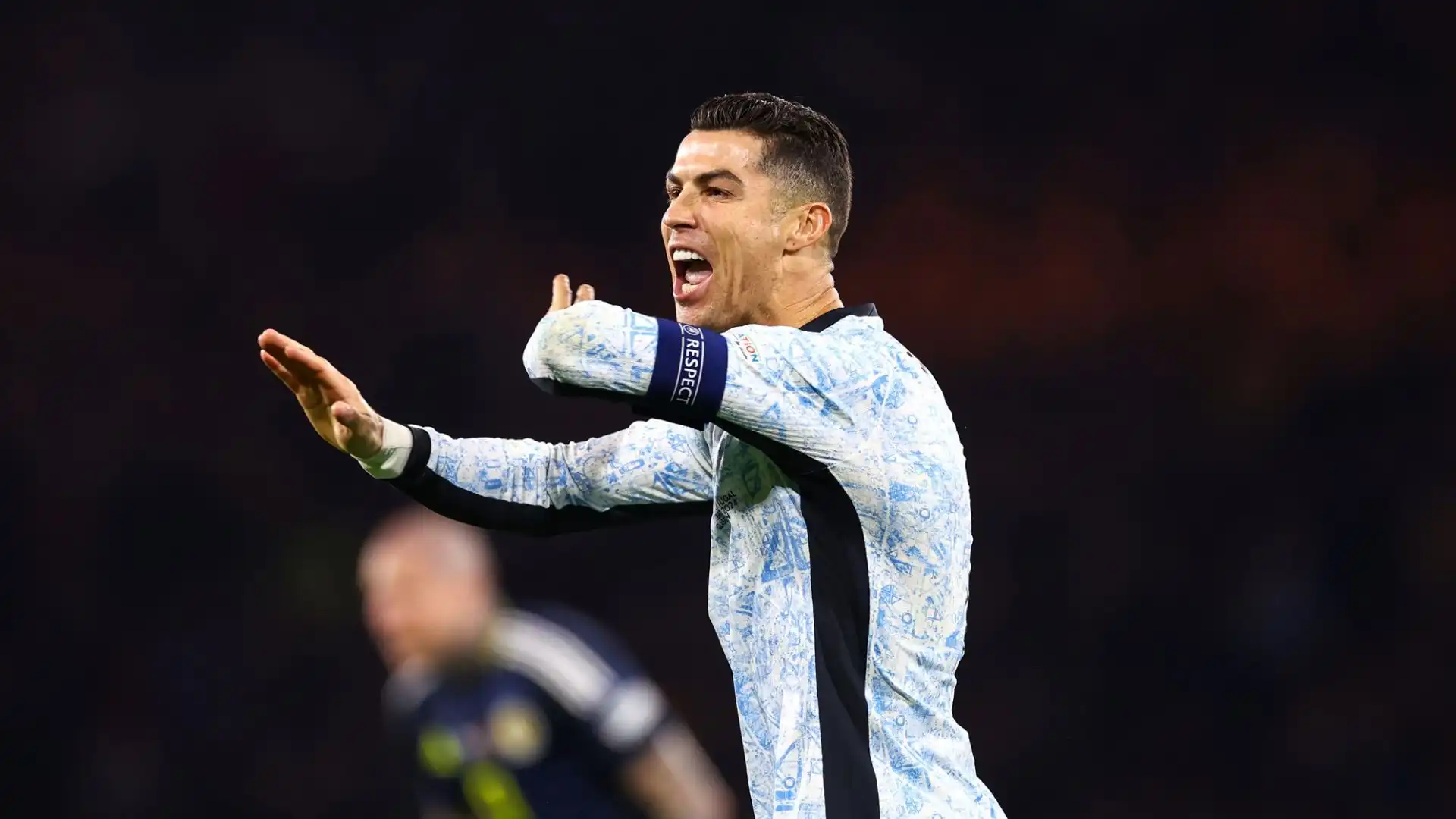 Ronaldo in più occasioni nel corso del match ha protestato con l'arbitro Lawrence Visser