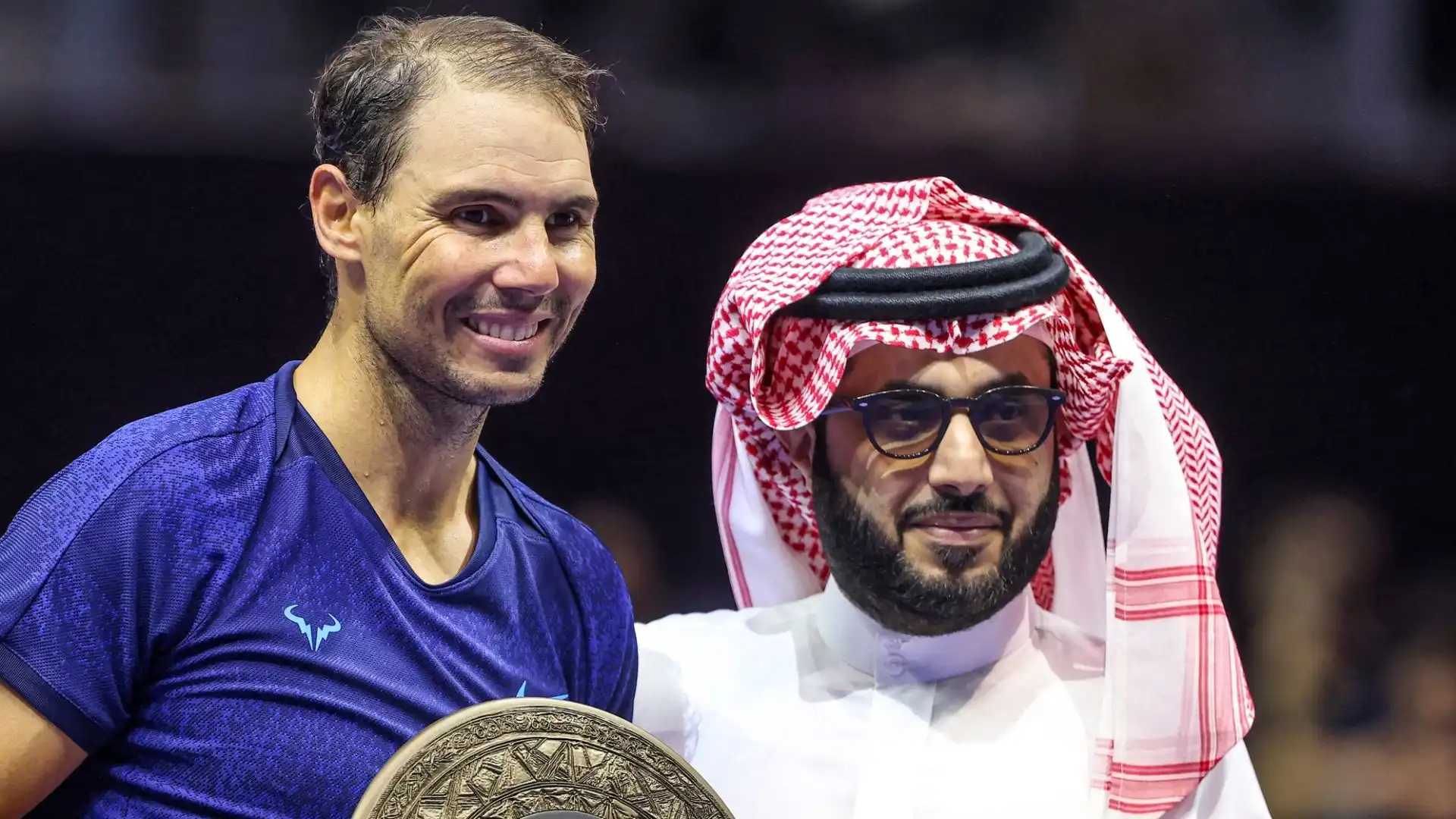 Le immagini del costosissimo regalo degli arabi a Rafa Nadal