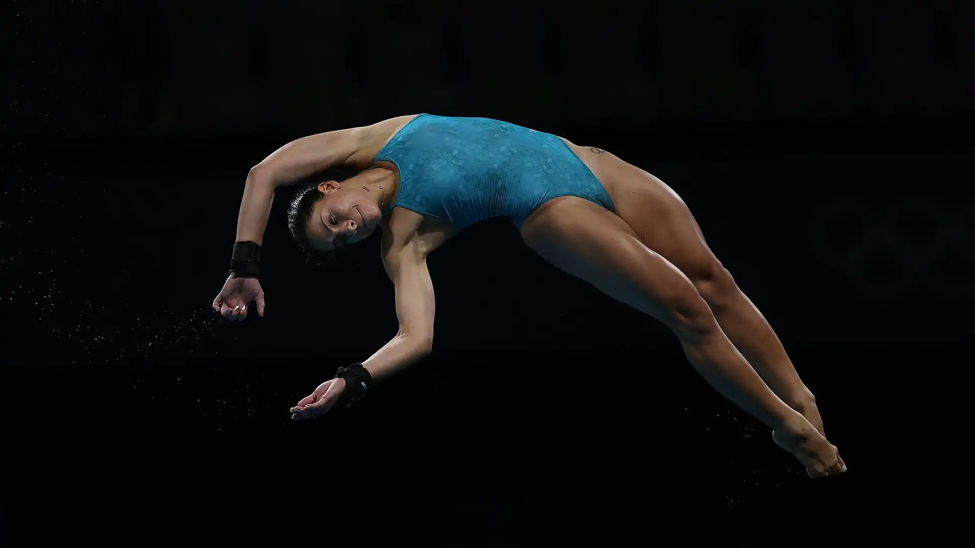 L'atleta brasiliana si è specializzata nel tuffo dalla piattaforma 10 metri