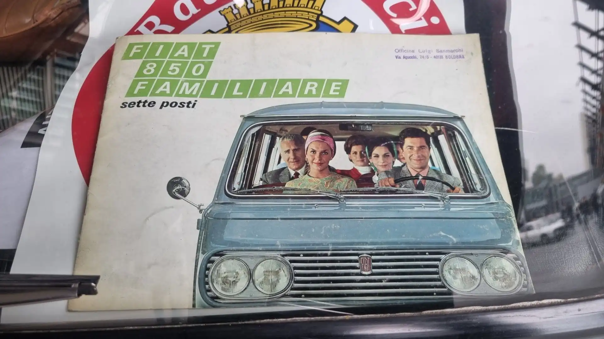 Il modello mostra un design simile a quello della Fiat 600T, suo predecessore