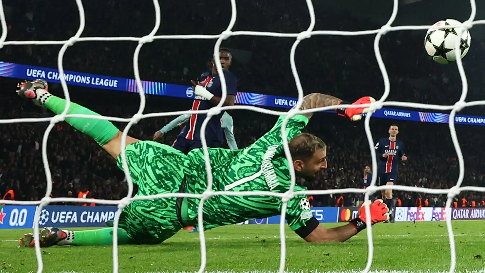 Inoperoso per buona parte del match, il portiere della Nazionale italiana si è fatto sorprendere nel finale