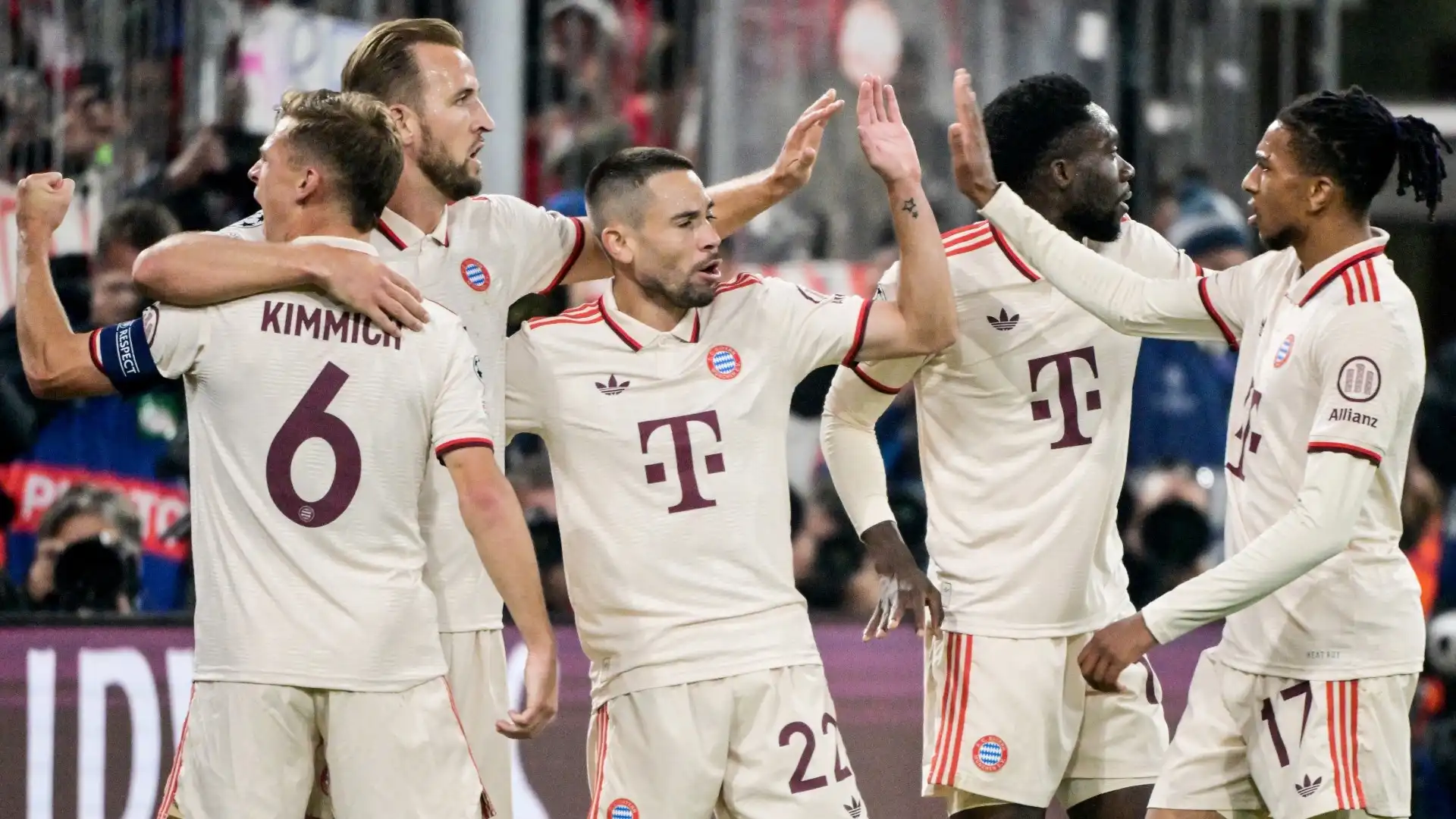 Sarà un'estate di scontri: Flick e il Bayern Monaco si contendono 5 stelle. Foto