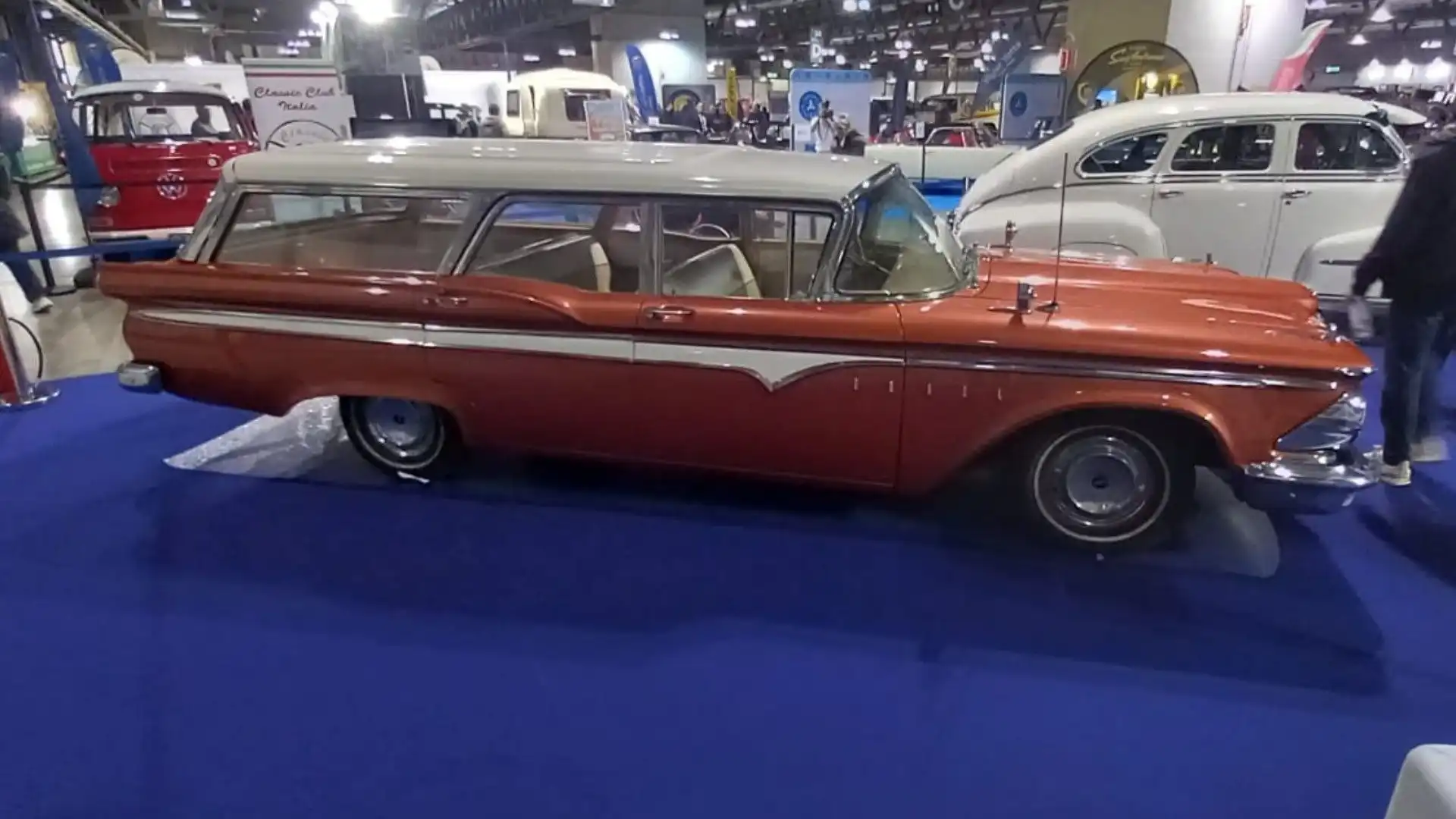 La Edsel Villager è una station wagon prodotta e venduta dal 1958 al 1960