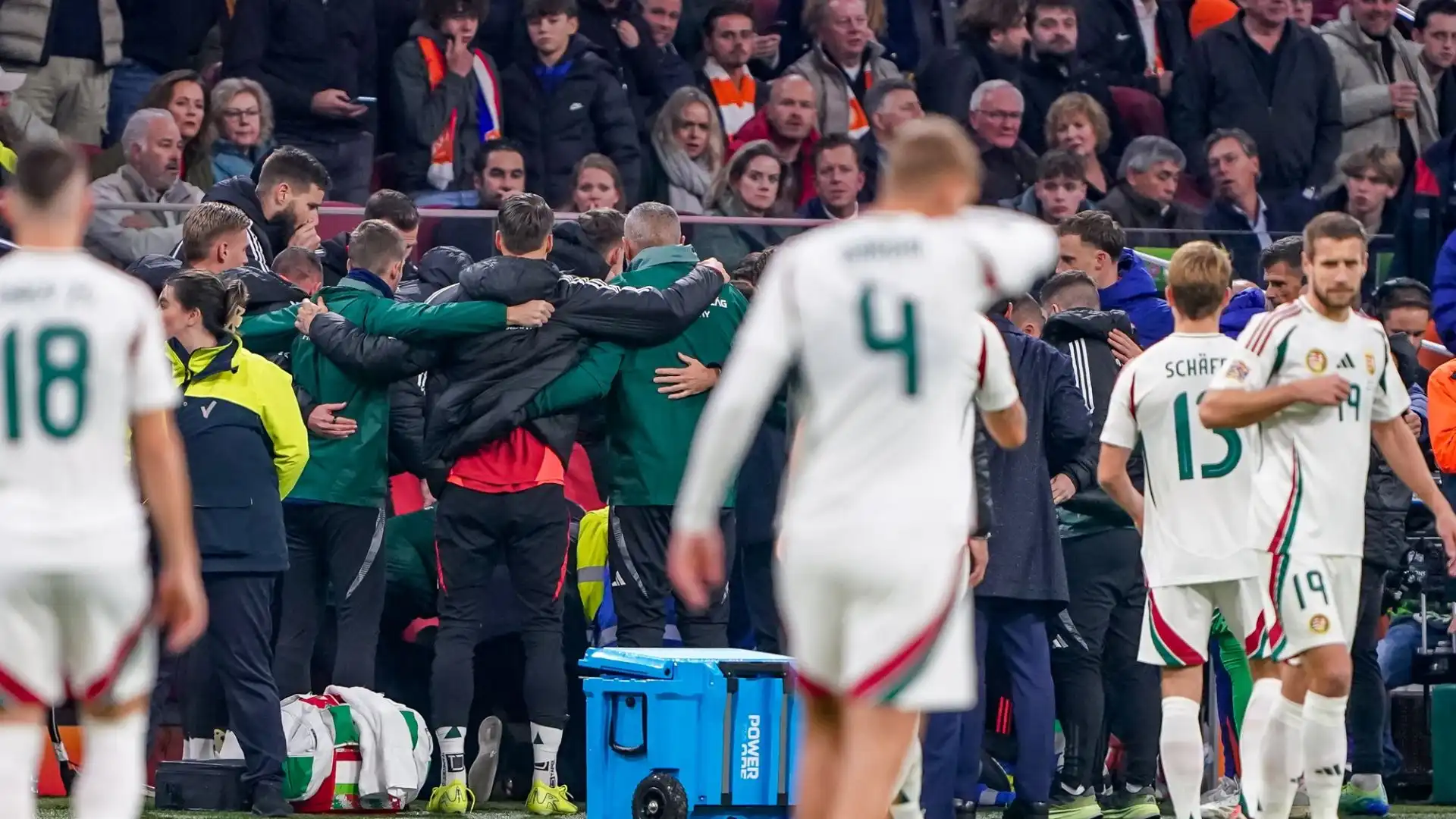 Il pubblico ha applaudito Szalai all'uscita dal campo