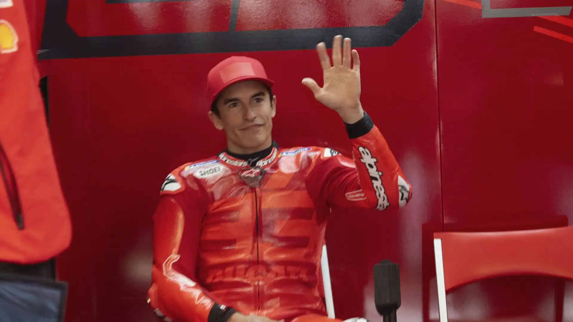 Marquez si è presentato con una tuta completamente rossa