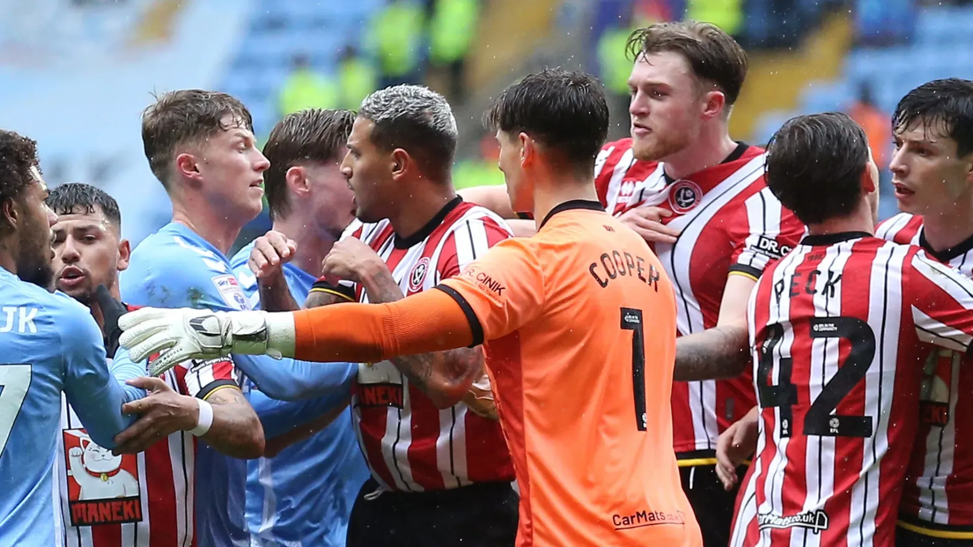 Momenti di grandissima tensione durante Coventry City-Sheffield United