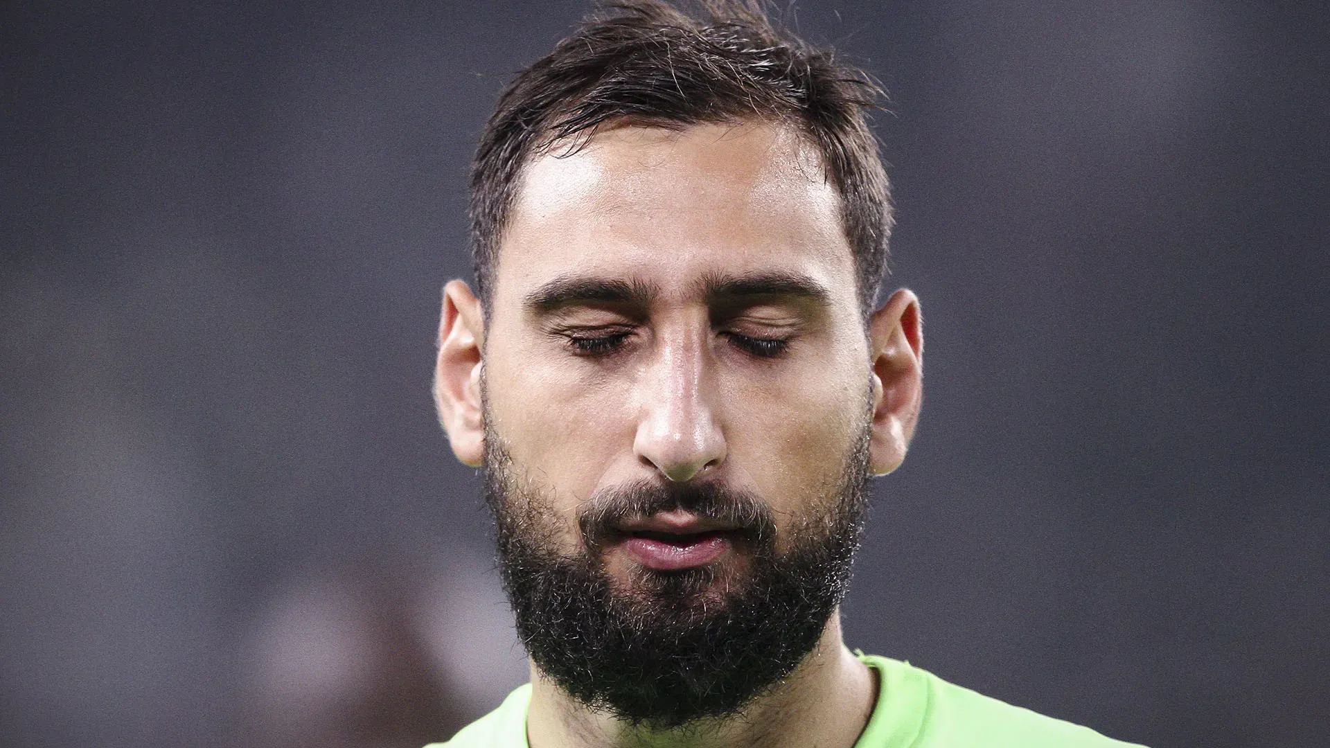 Gianluigi Donnarumma è stufo: rischia di finire malissimo. Le foto