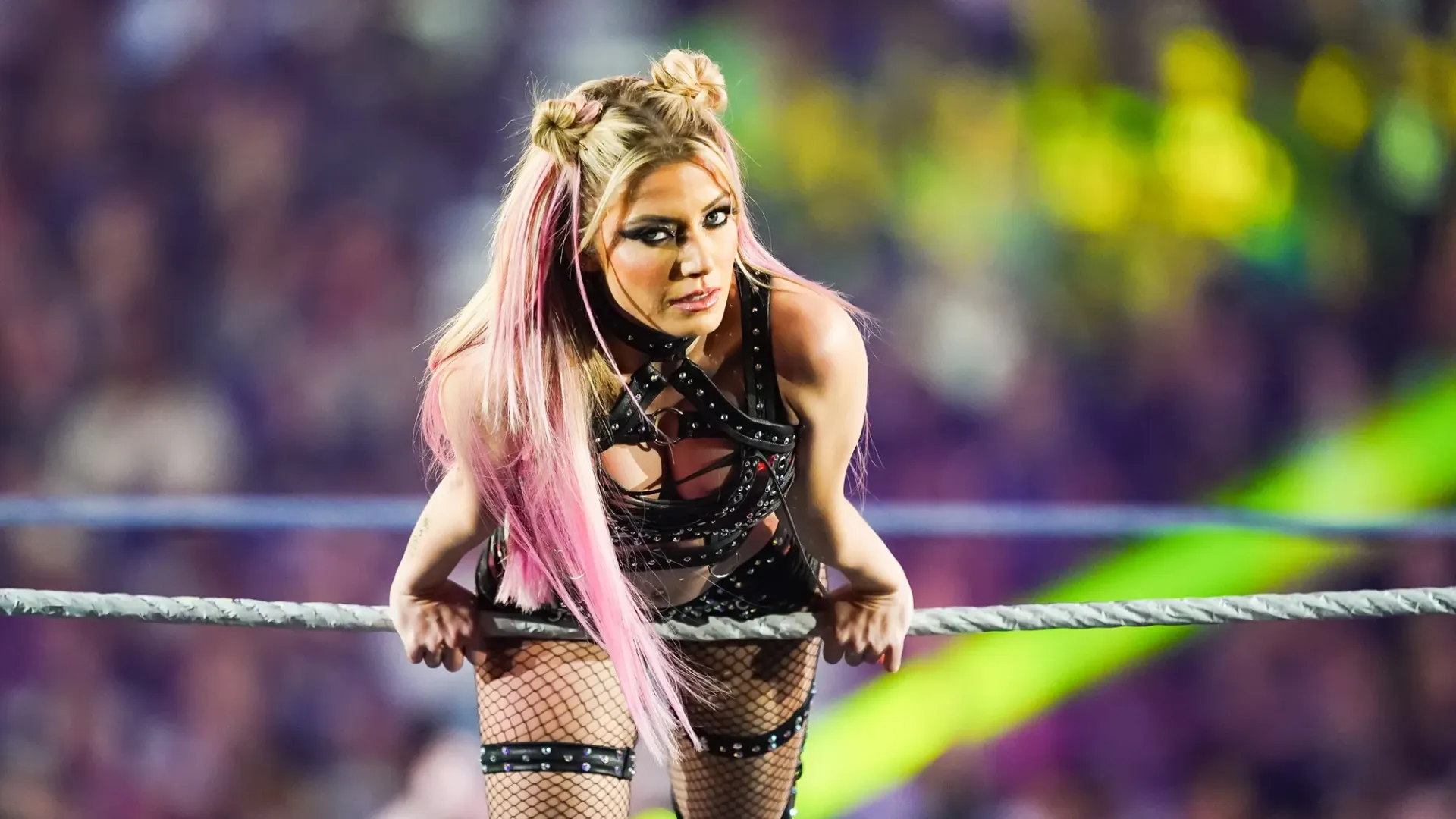 Alexa Bliss: la lottatrice WWE ha un salario da mezzo milione di dollari all'anno