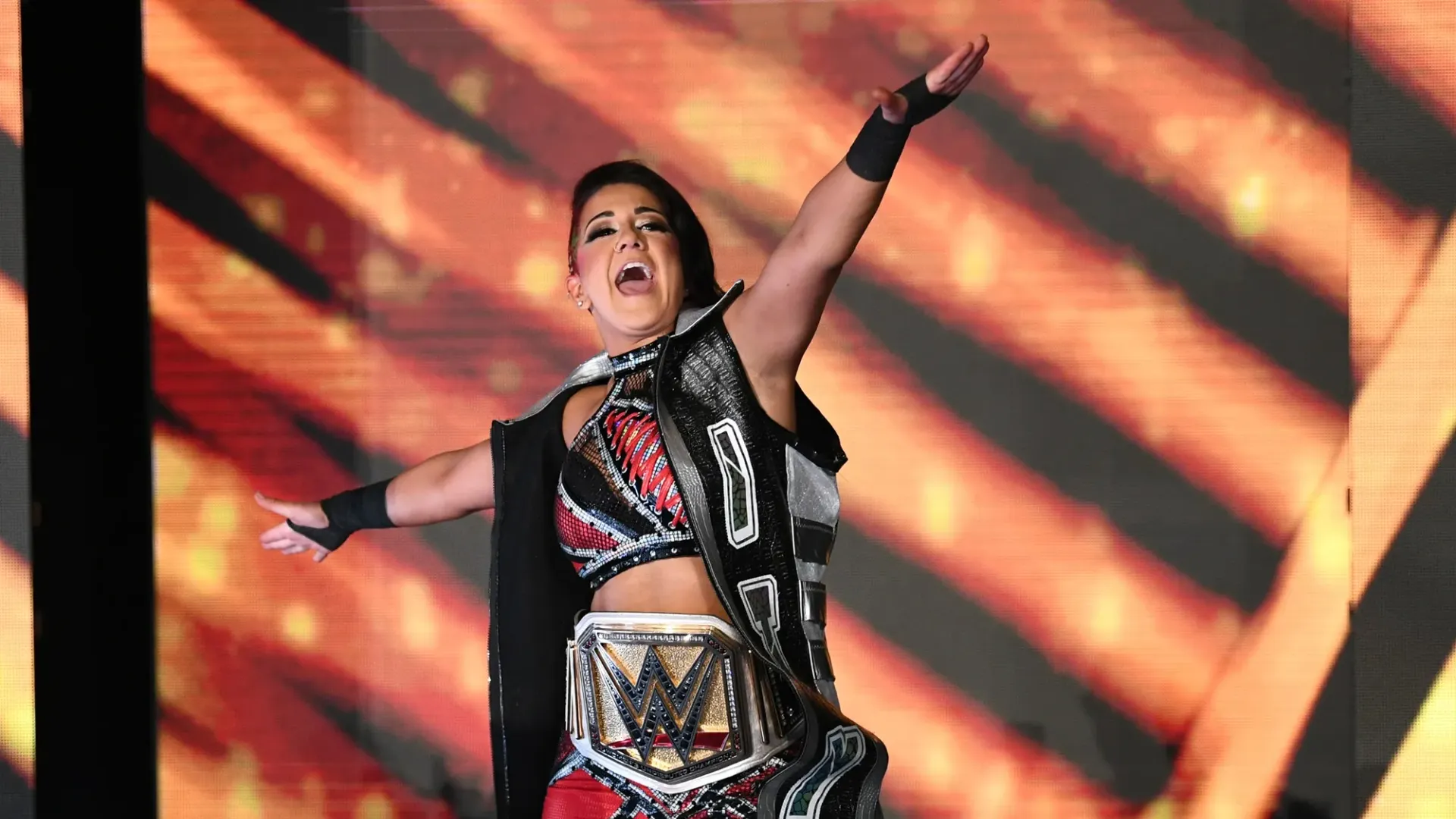 Bayley: la lottatrice californiana percepisce 1 milione di dollari l'anno dalla WWE