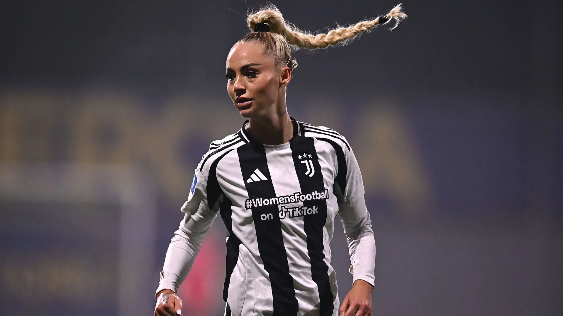 Il club bianconero sta però valutando di rispedire il centrocampista in Premier League e questo potrebbe avere ripercussioni anche su Alisha Lehmann