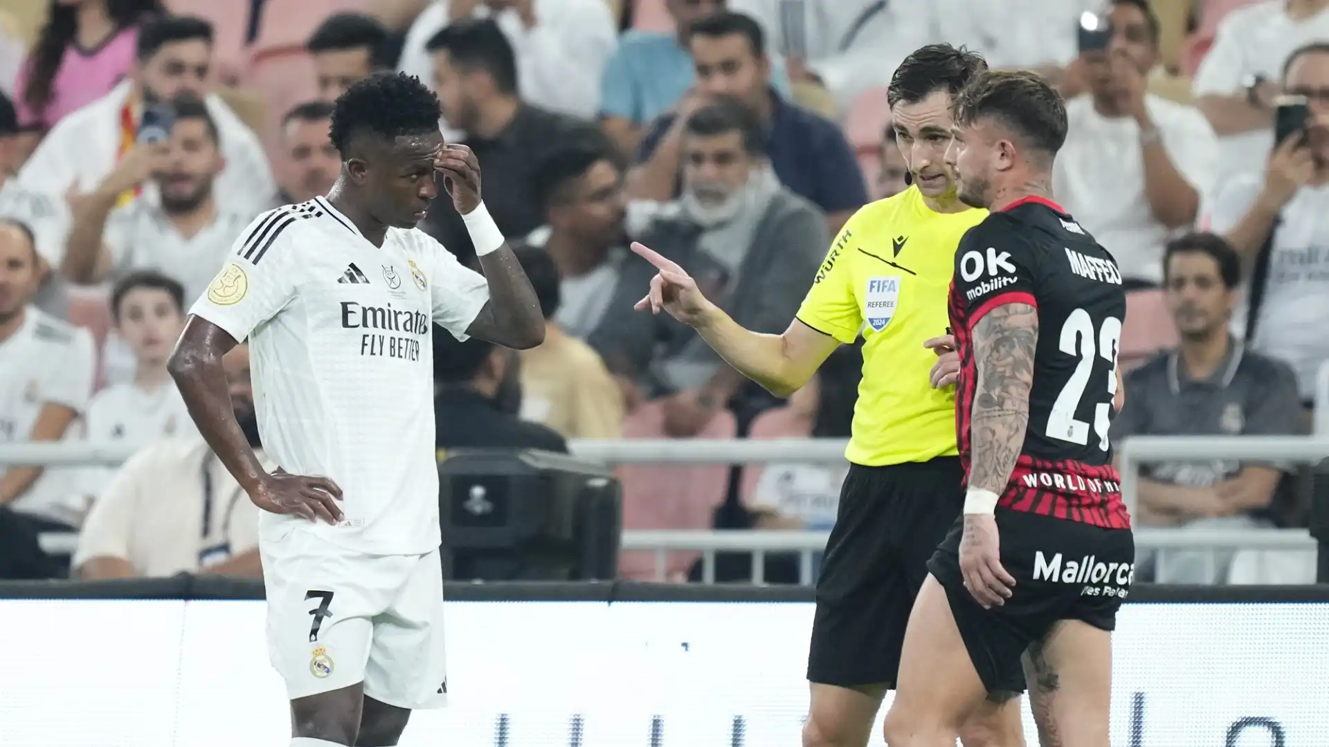 Già durante il match erano volati provocazioni e insulti tra il difensore del Maiorca Maffeo e alcune stelle del Real, tra cui Vinicius