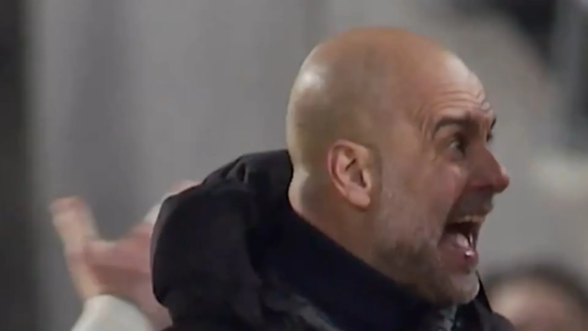 Guardiola ha spronato il suo giocatore, con uno sguardo spiritato