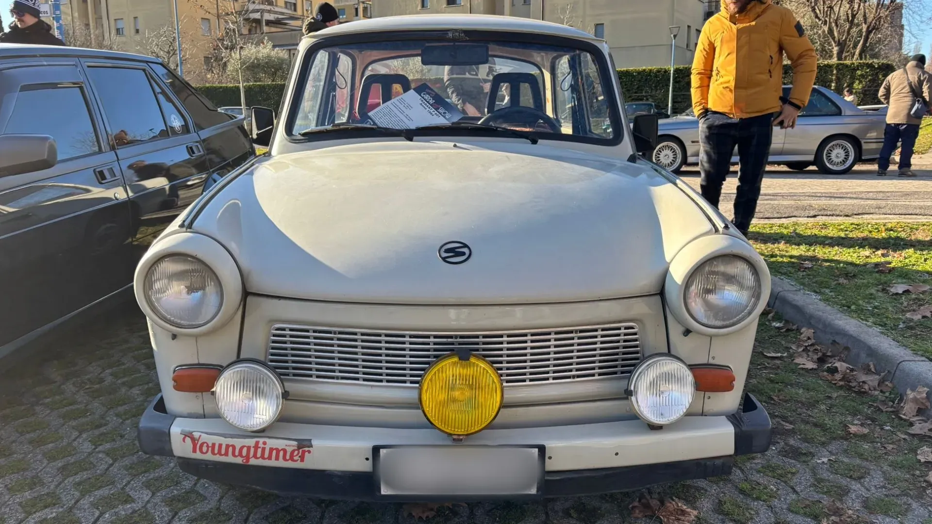 La Trabant è un'auto iconica che rappresenta un'epoca